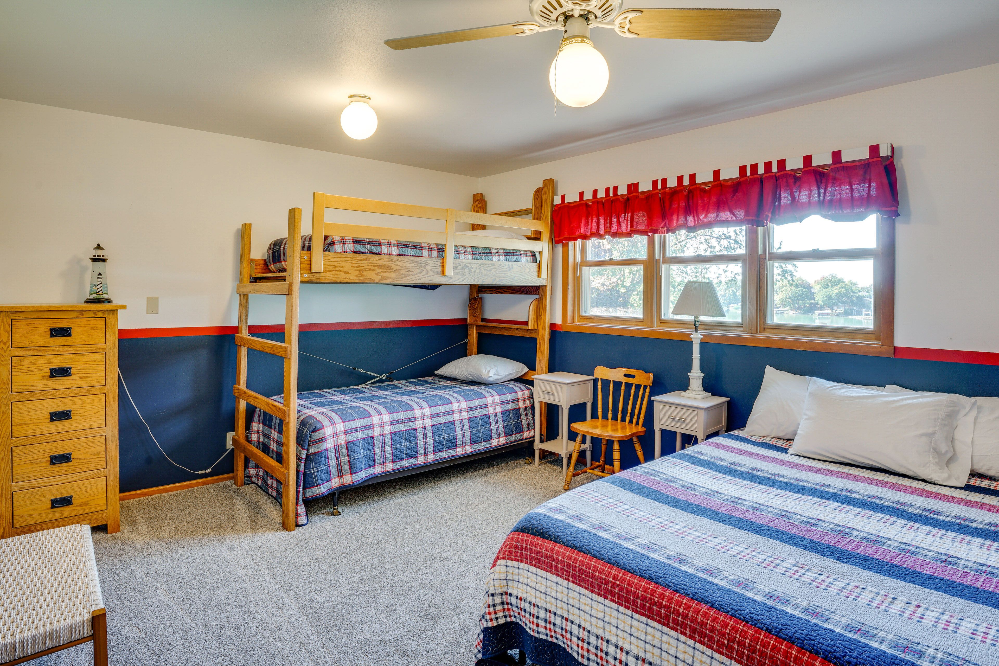 Bedroom 3 | Queen Bed | Twin Bunk Bed