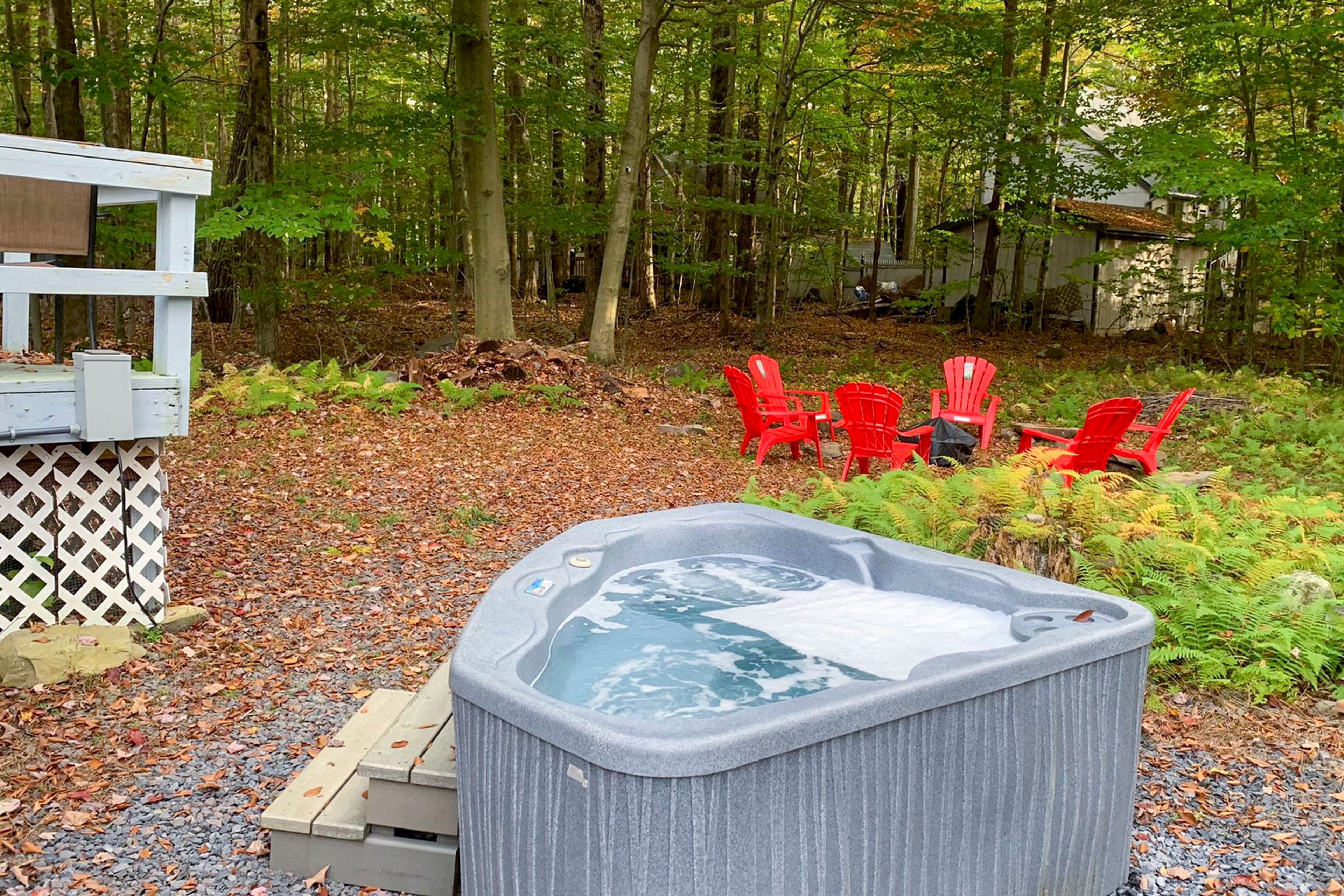 Private Yard | New Hot Tub w/ Seating for 2-3 People