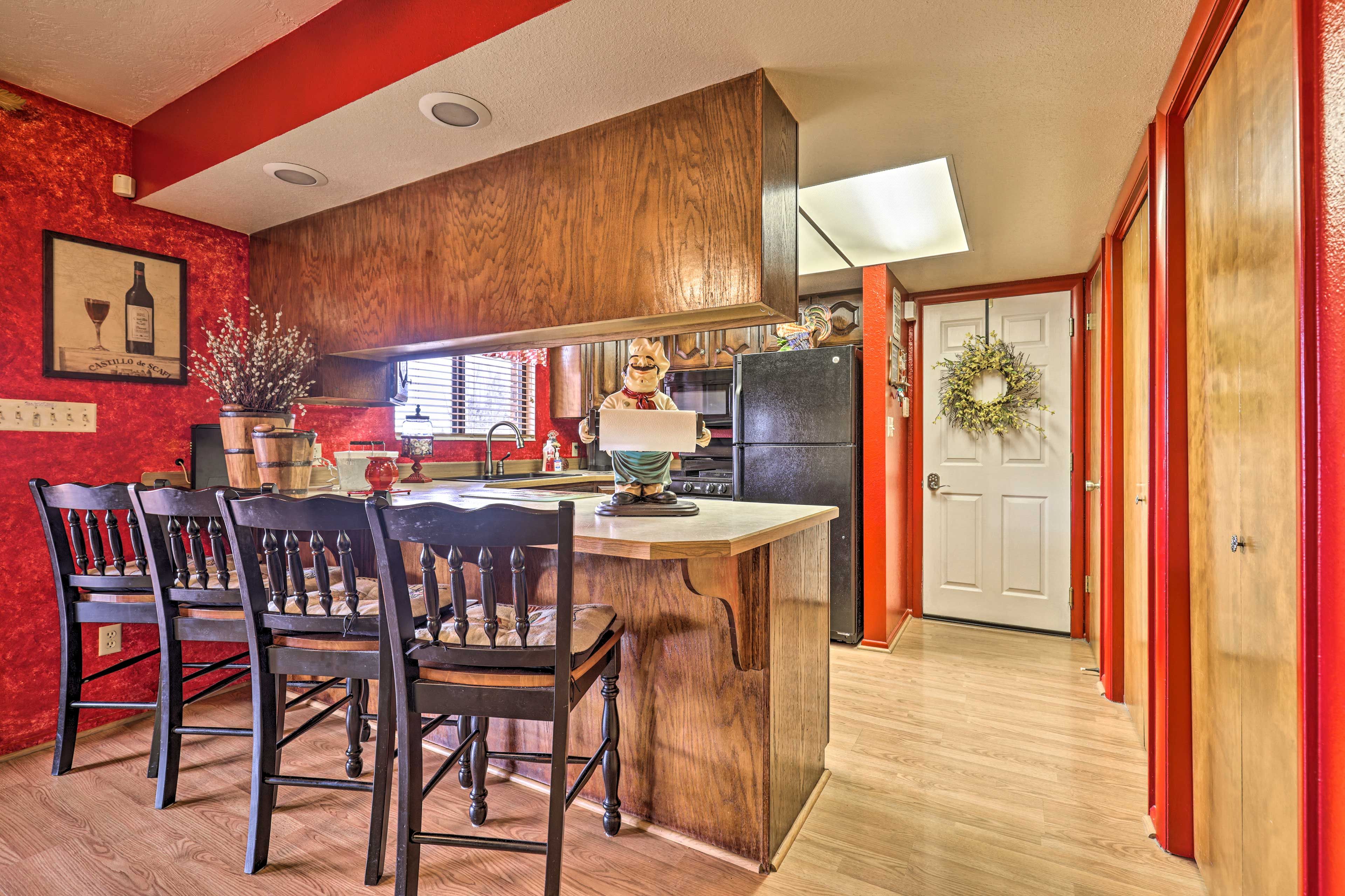 Kitchen | 1st Floor | Well-Equipped