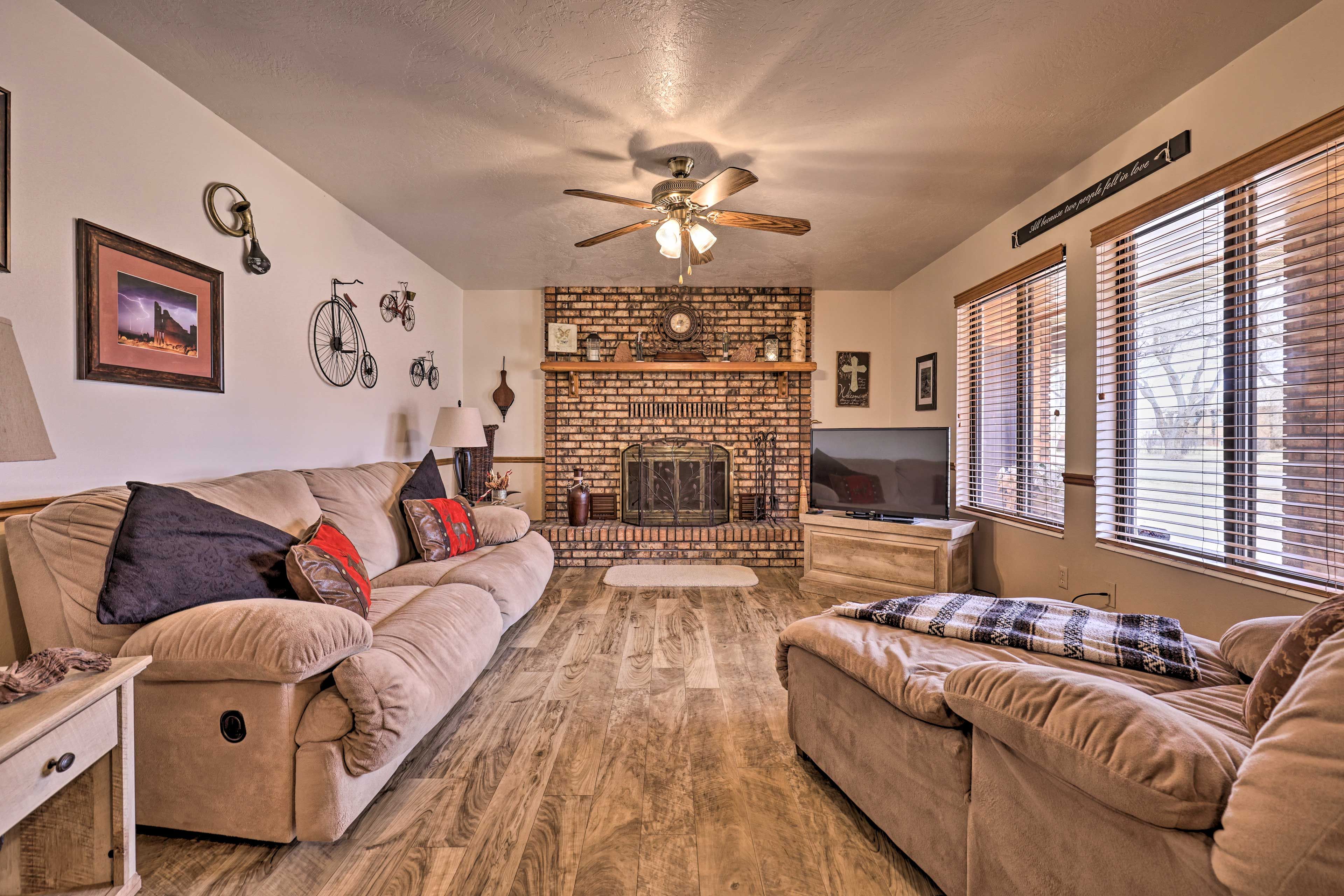 Living Room | Central Heating & Air Conditioning