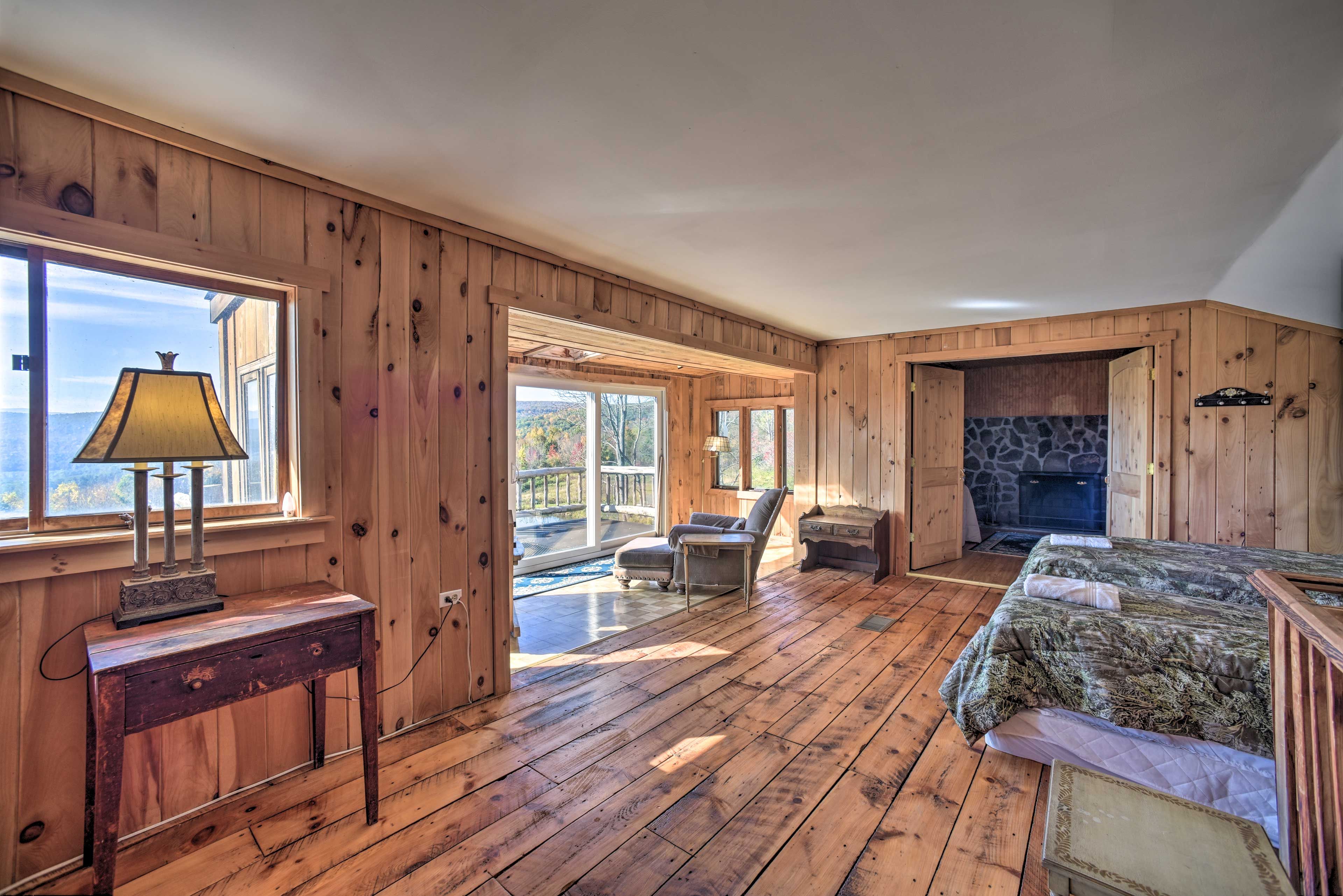 Loft | 2nd Floor | Additional Sleeping | 2 Twin Beds | Access to Balcony