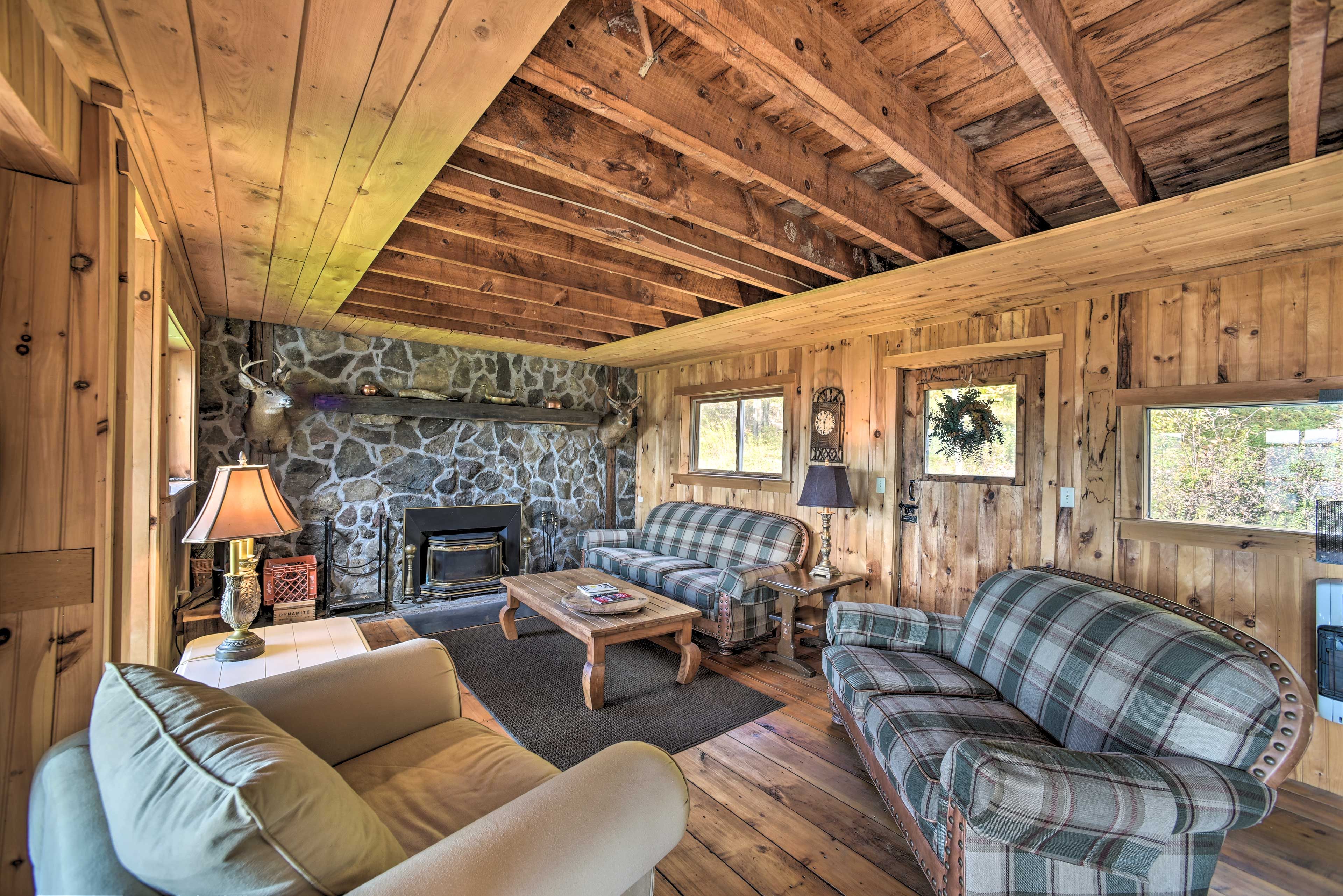 Living Room | 1st Floor | Keyless Entry