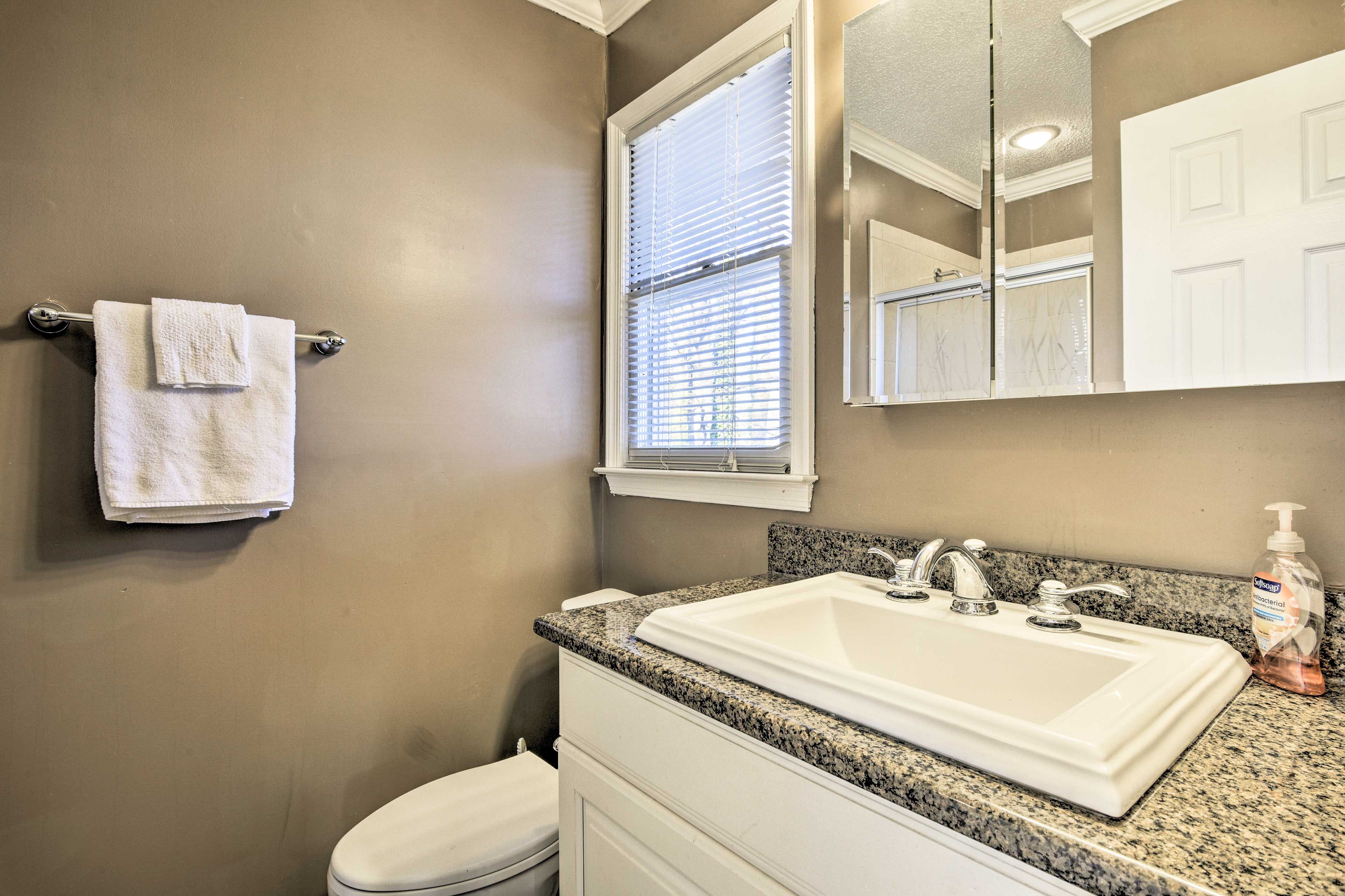 Full Bathroom
