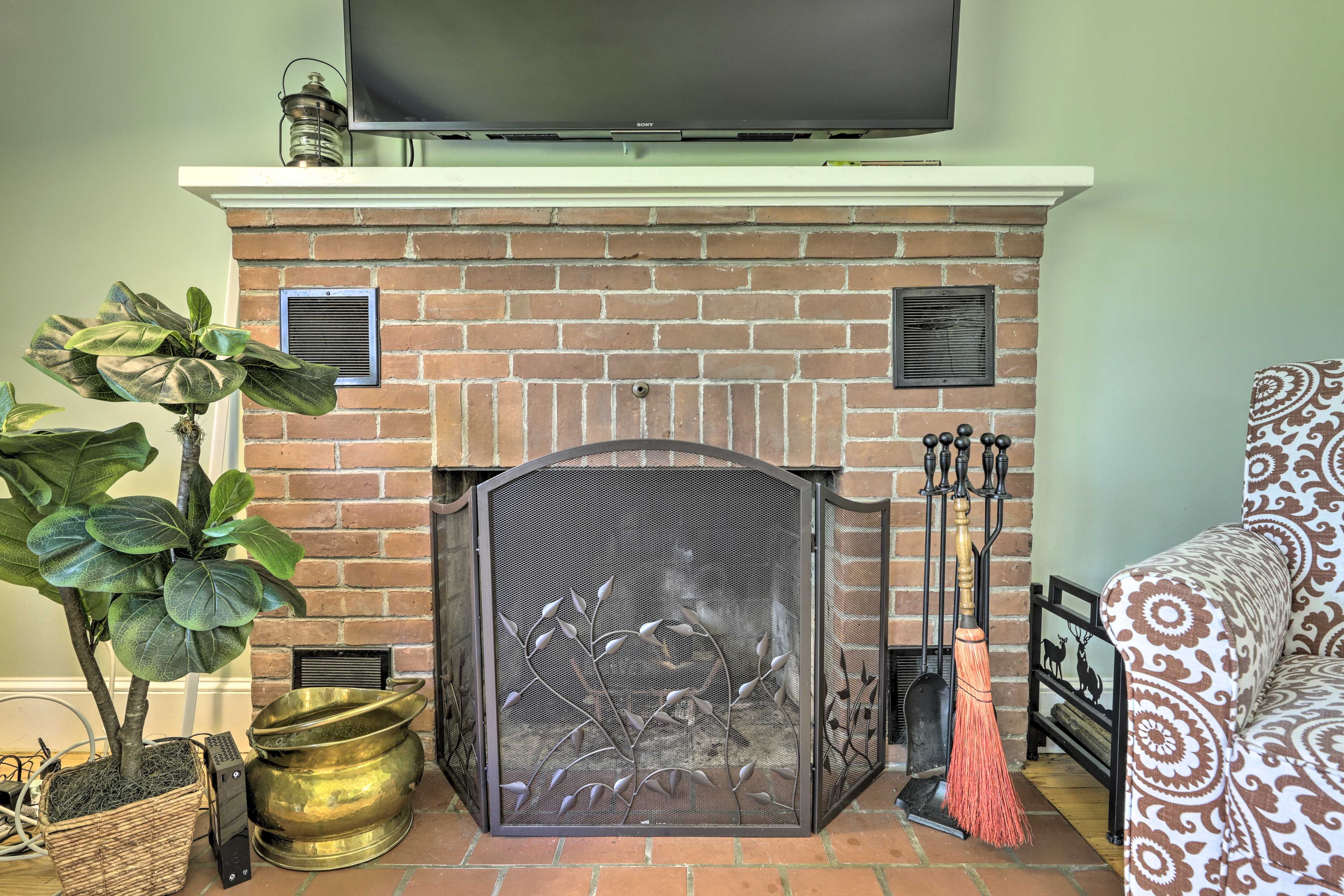 Living Room | Smart TV