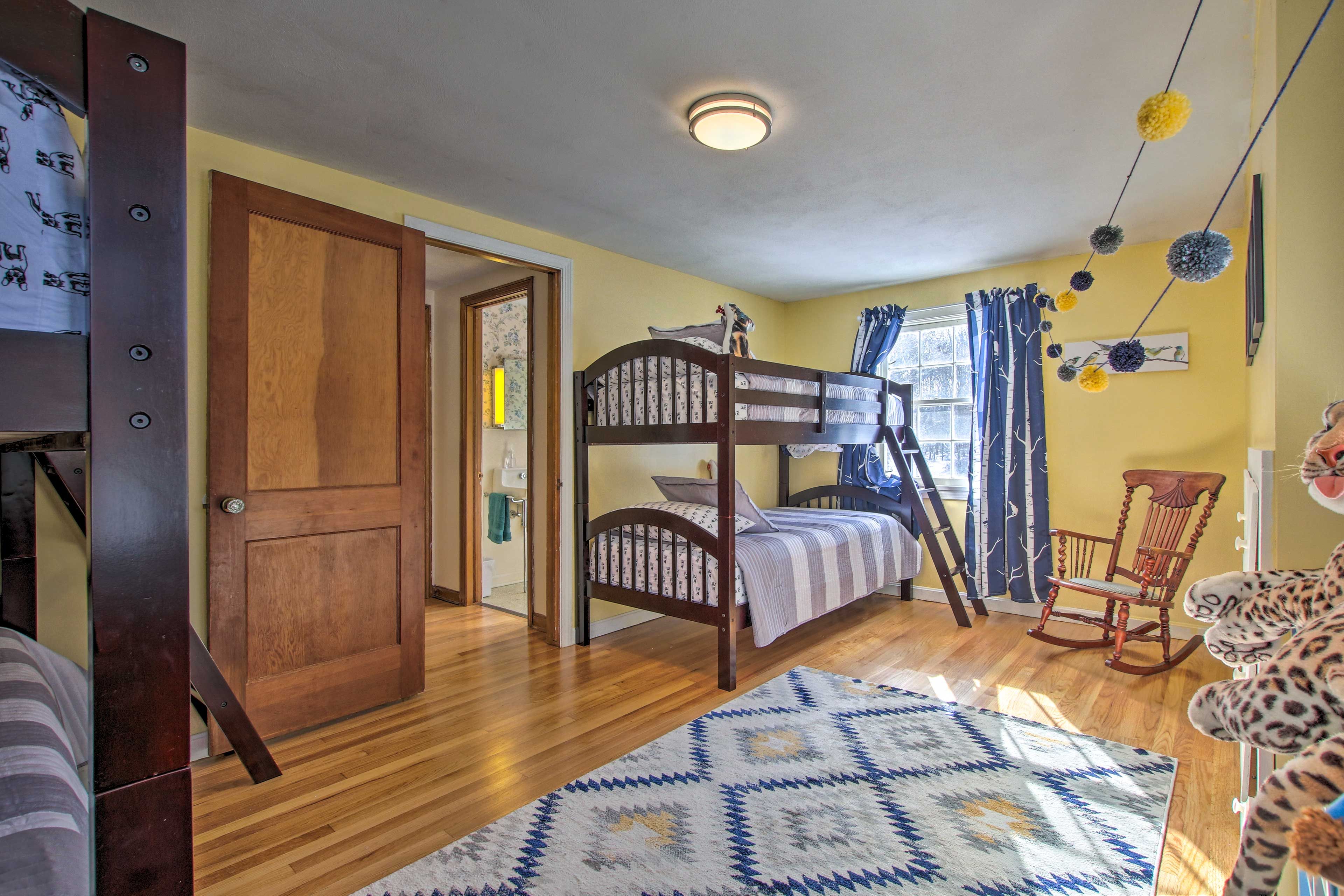 Bedroom 3 | Pack 'n Play Available