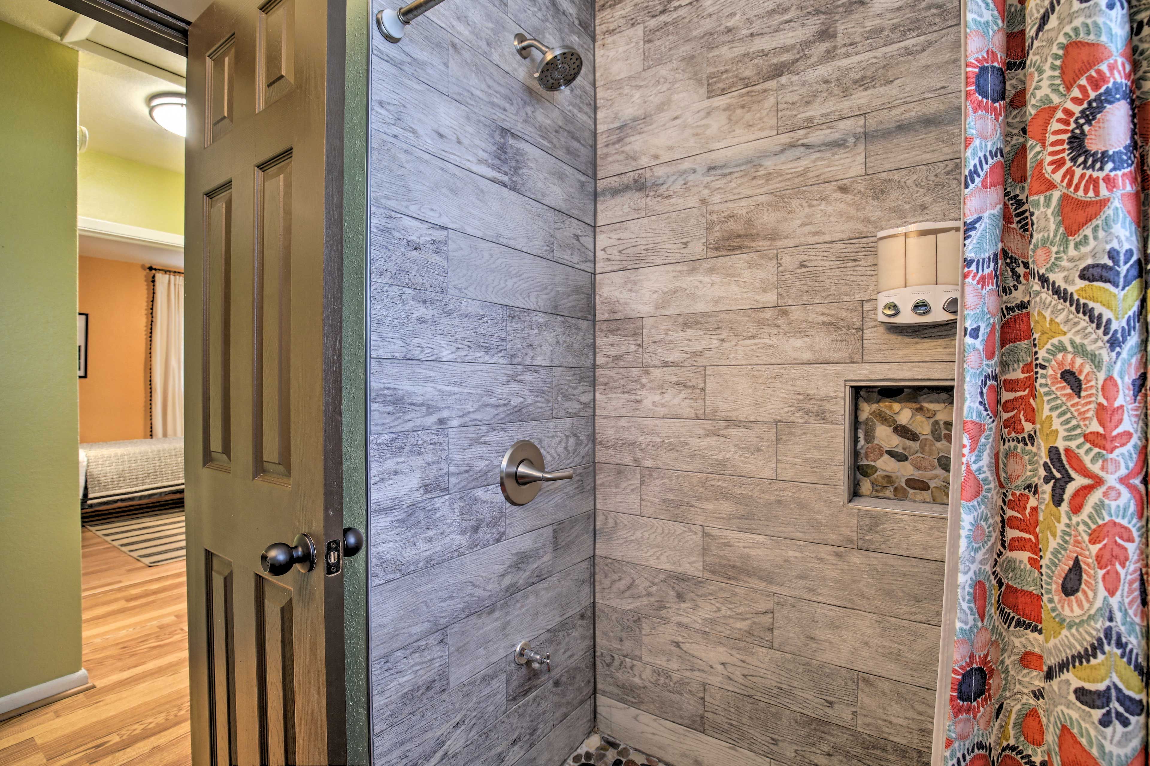 Full Bathroom | Walk-in Shower