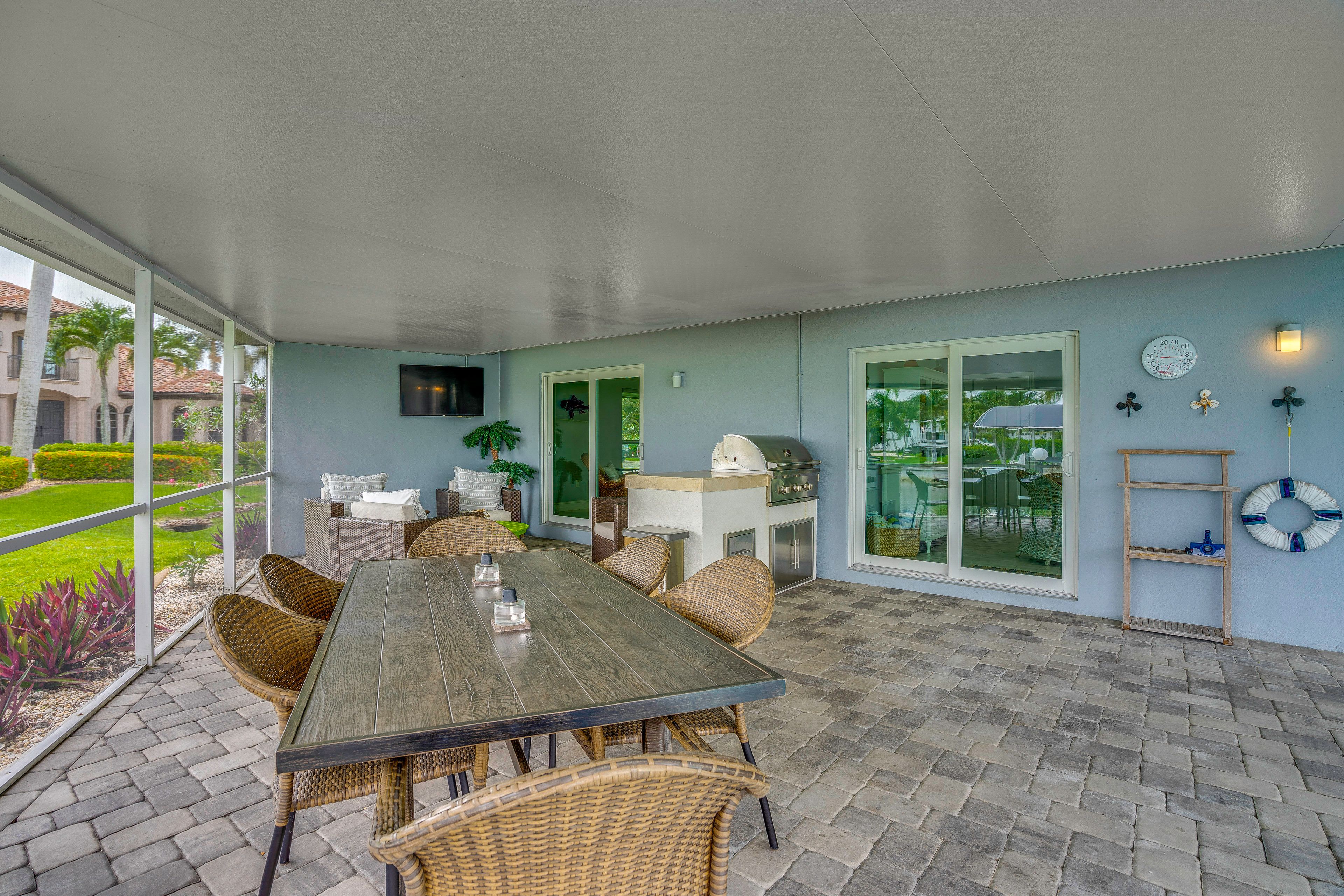 Covered Patio | Screened Lanai