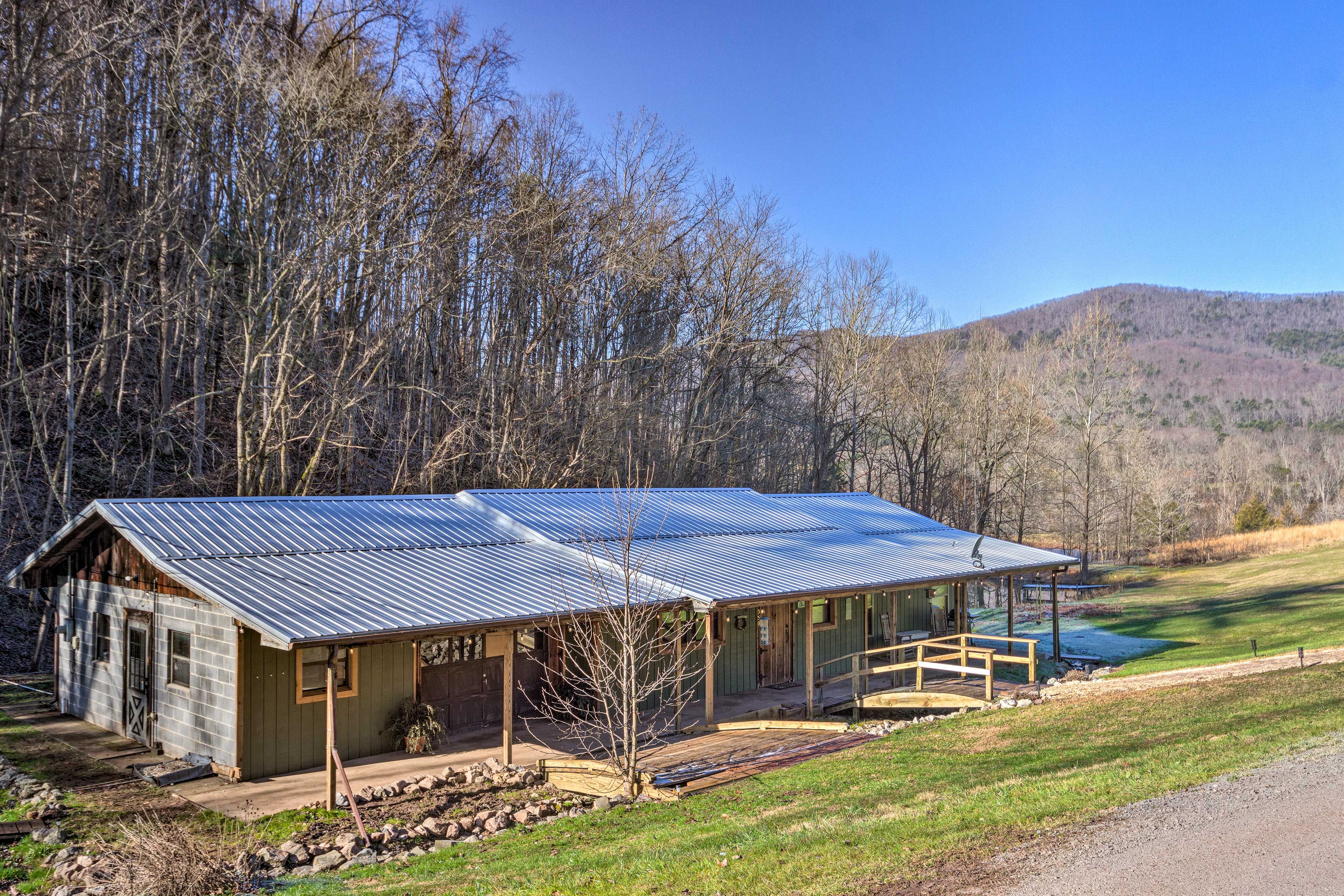 Greeneville Vacation Rental | 4BR | 2 Half Baths + Shower Room | 1,100 Sq Ft