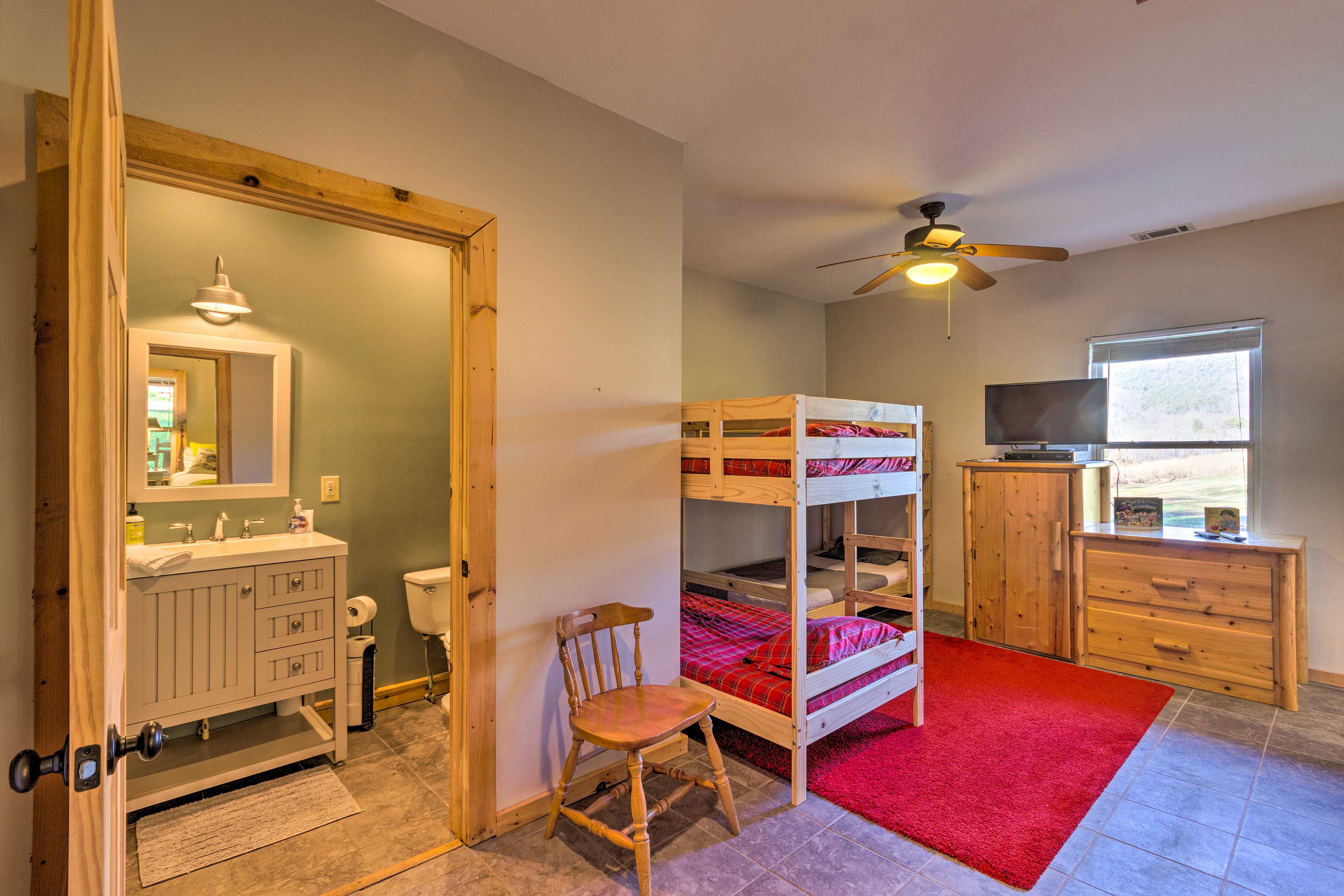 Bedroom 4 | 2 Twin Bunk Beds