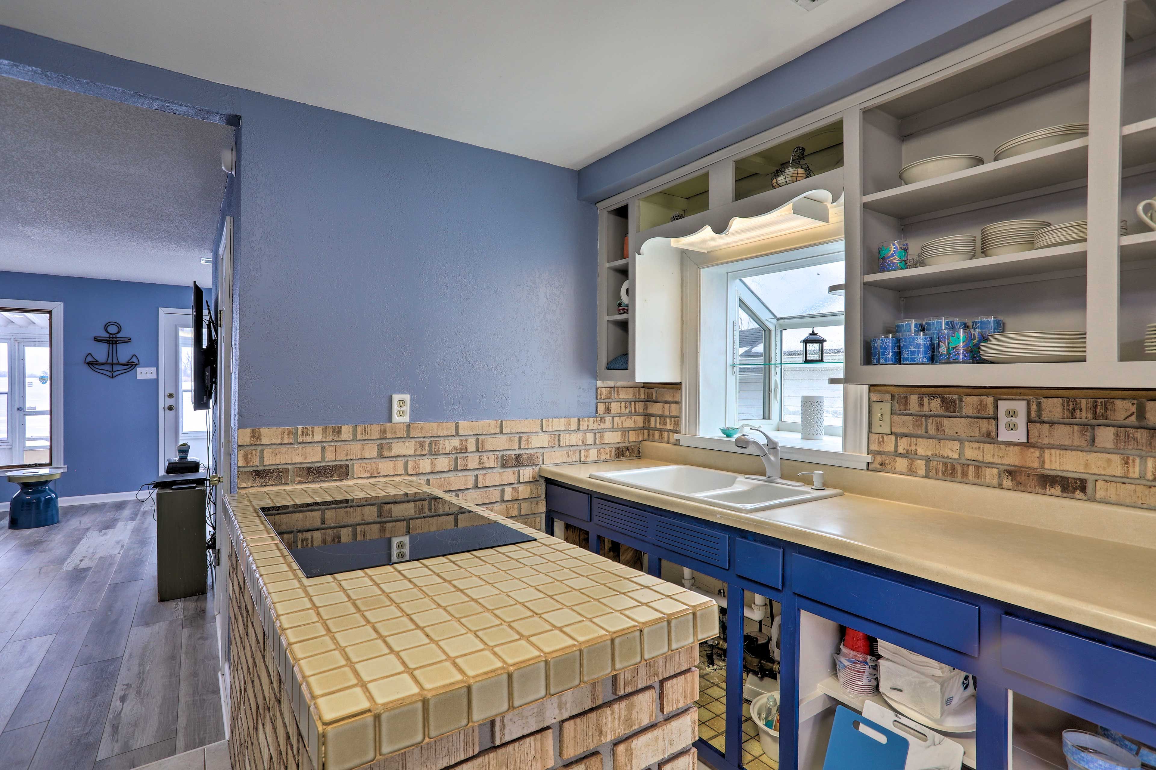 Kitchen | Dishware & Flatware