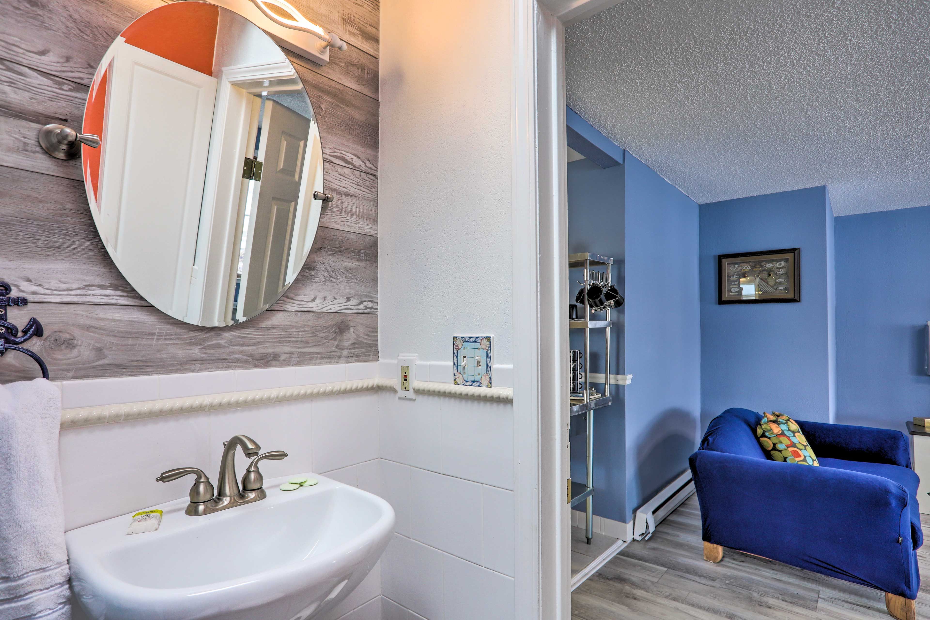 Bathroom | Towels Provided