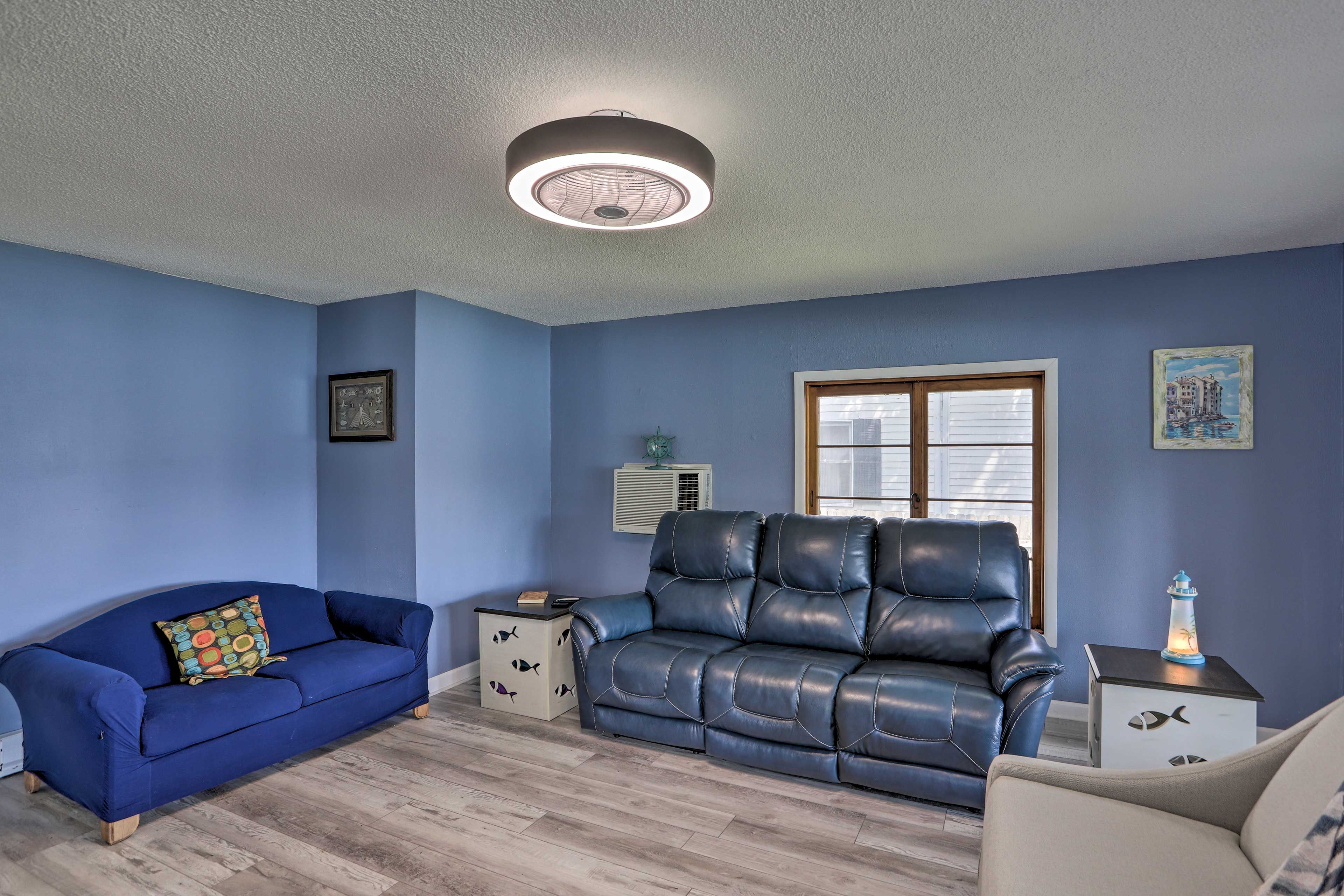 Living Room | A/C | Heat