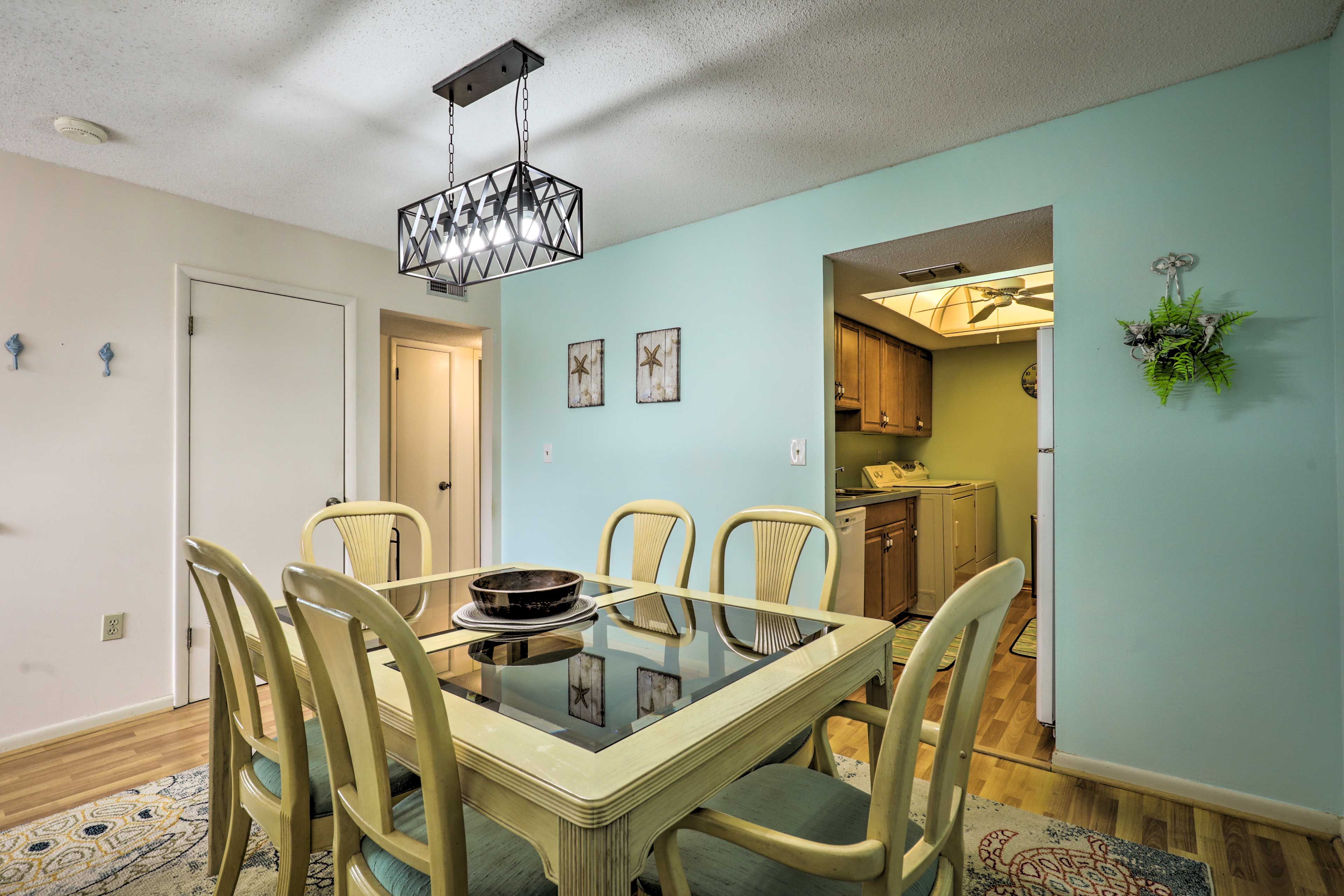 Dining Area | Main Floor