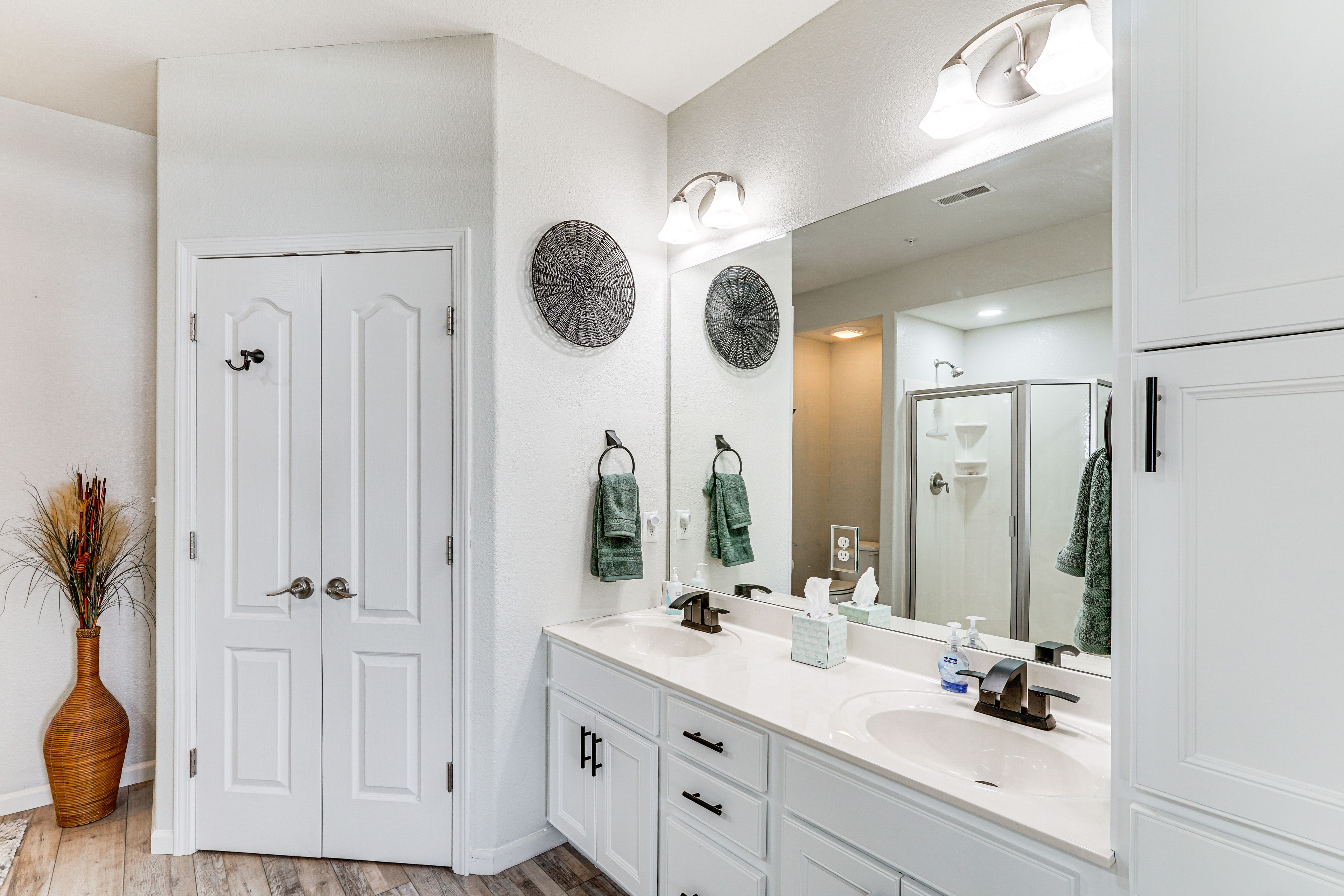 En-Suite Bathroom | Jetted Tub