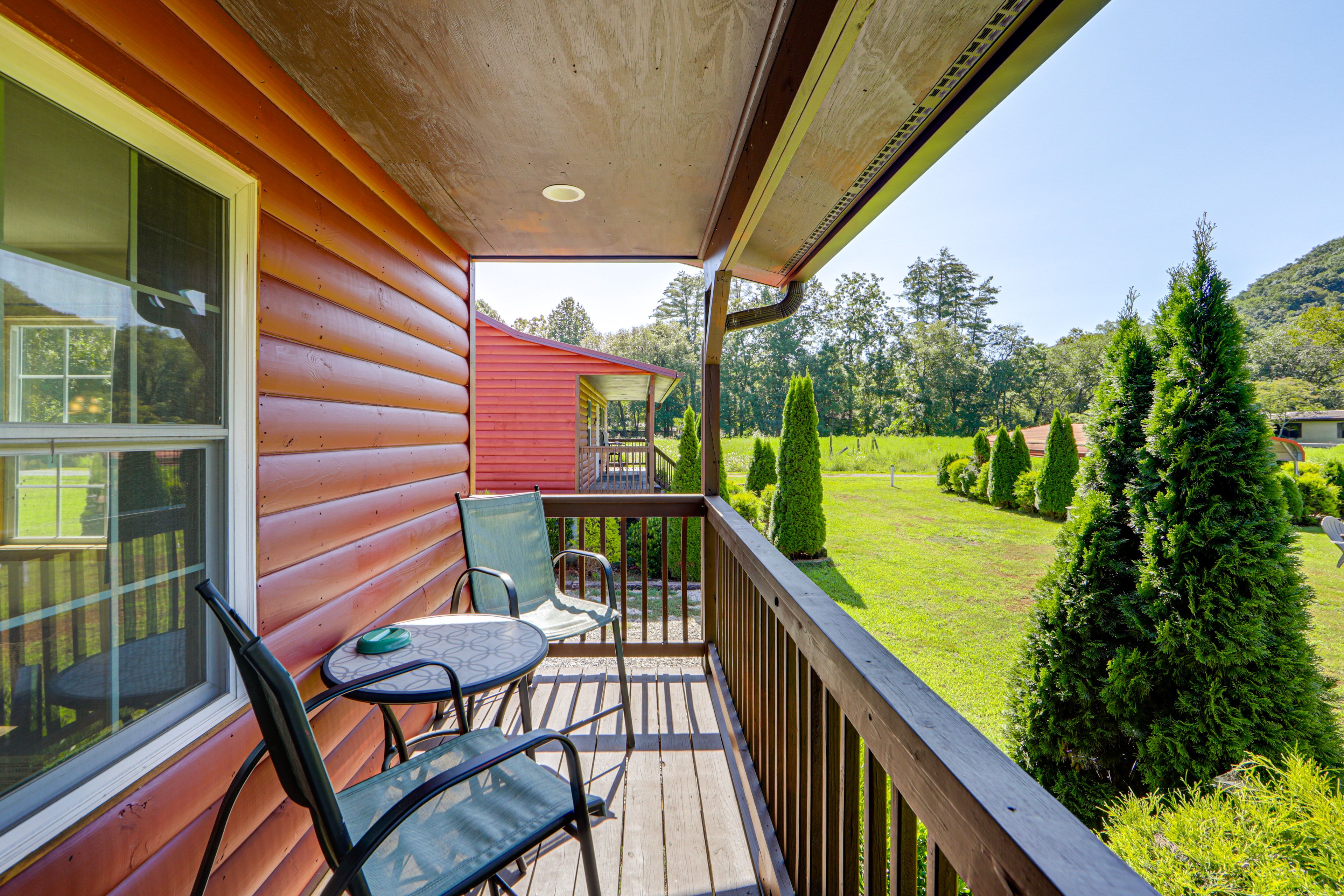 Private Deck | Hot Tub