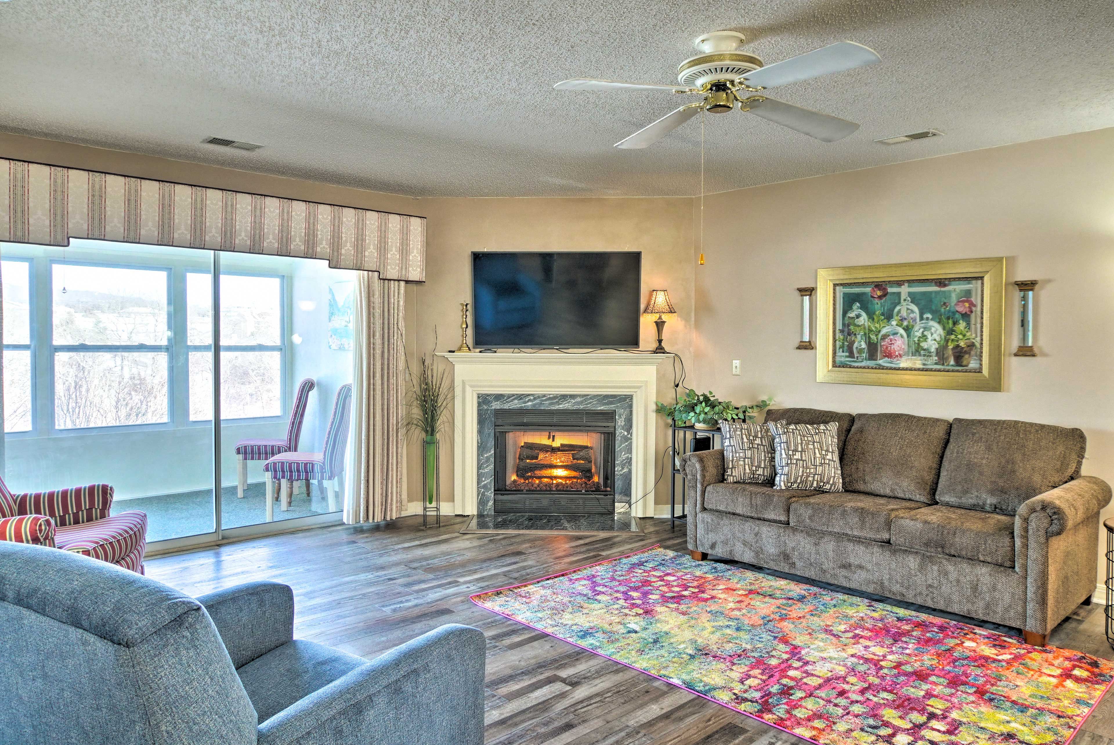 Branson Vacation Rental | 2BR | 2BA | 1,325 Sq Ft | 2nd Floor | Stairs Required