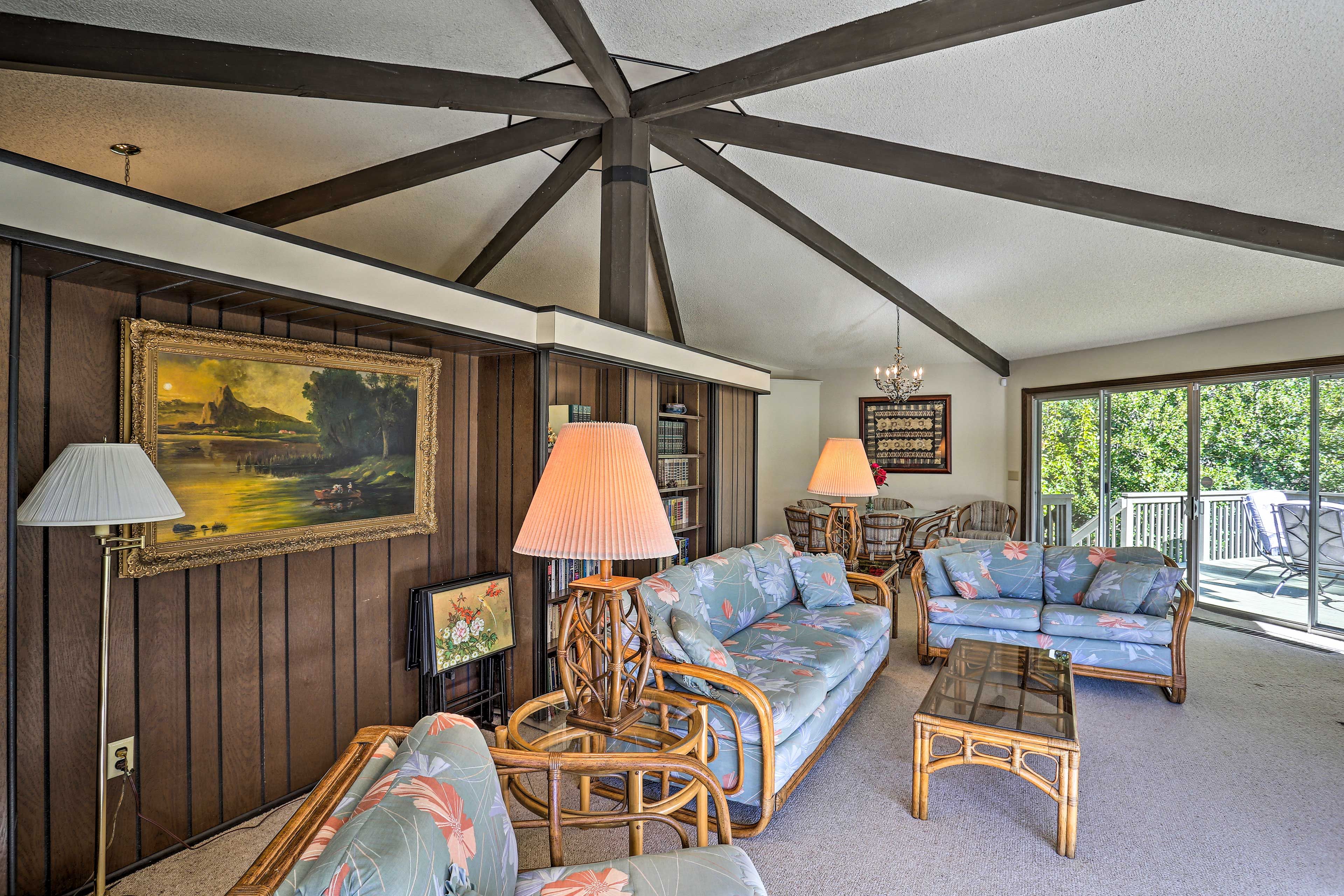 Living Room | Air Conditioning