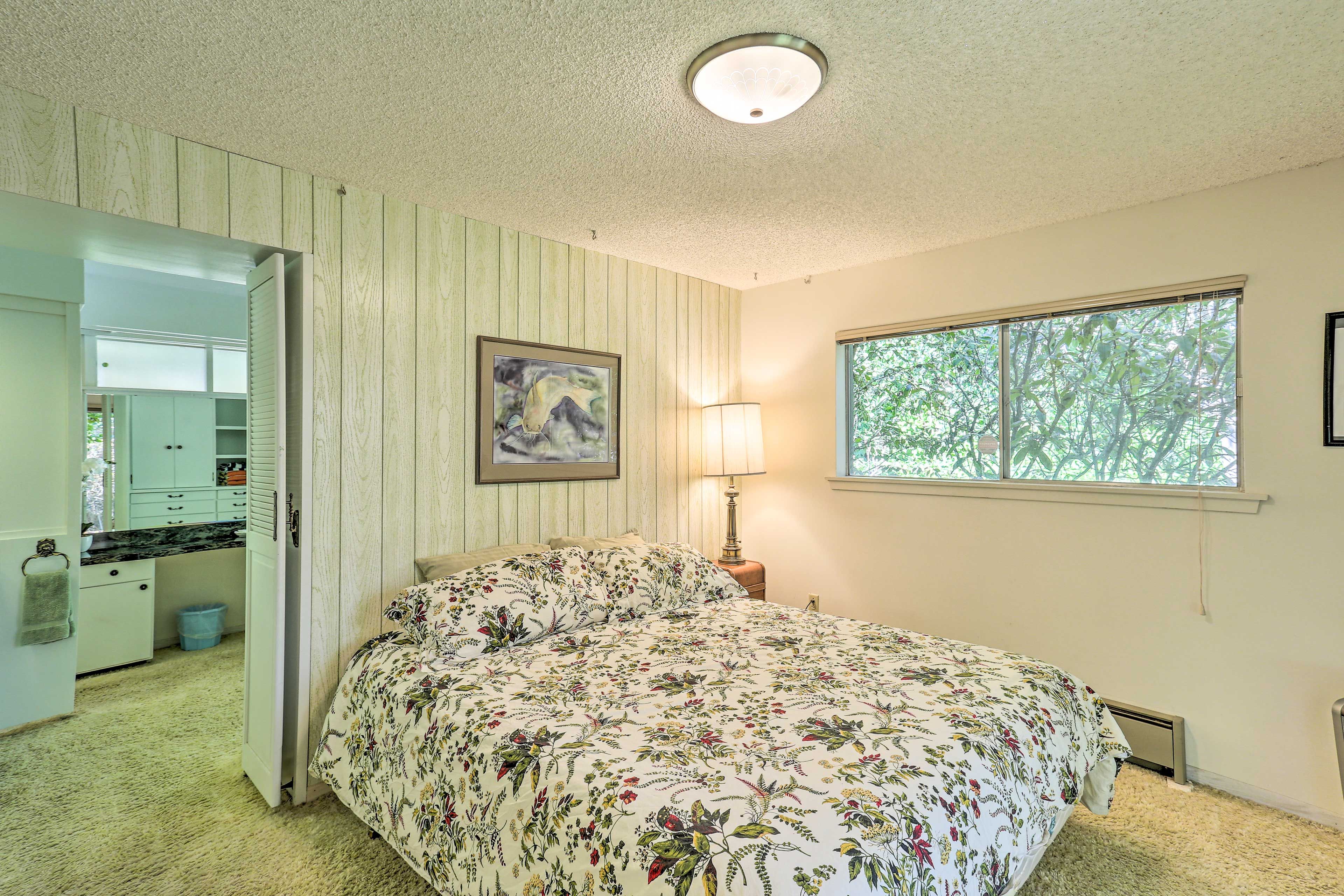 Bedroom 1 | King Bed | Lower Level | Stairs Required