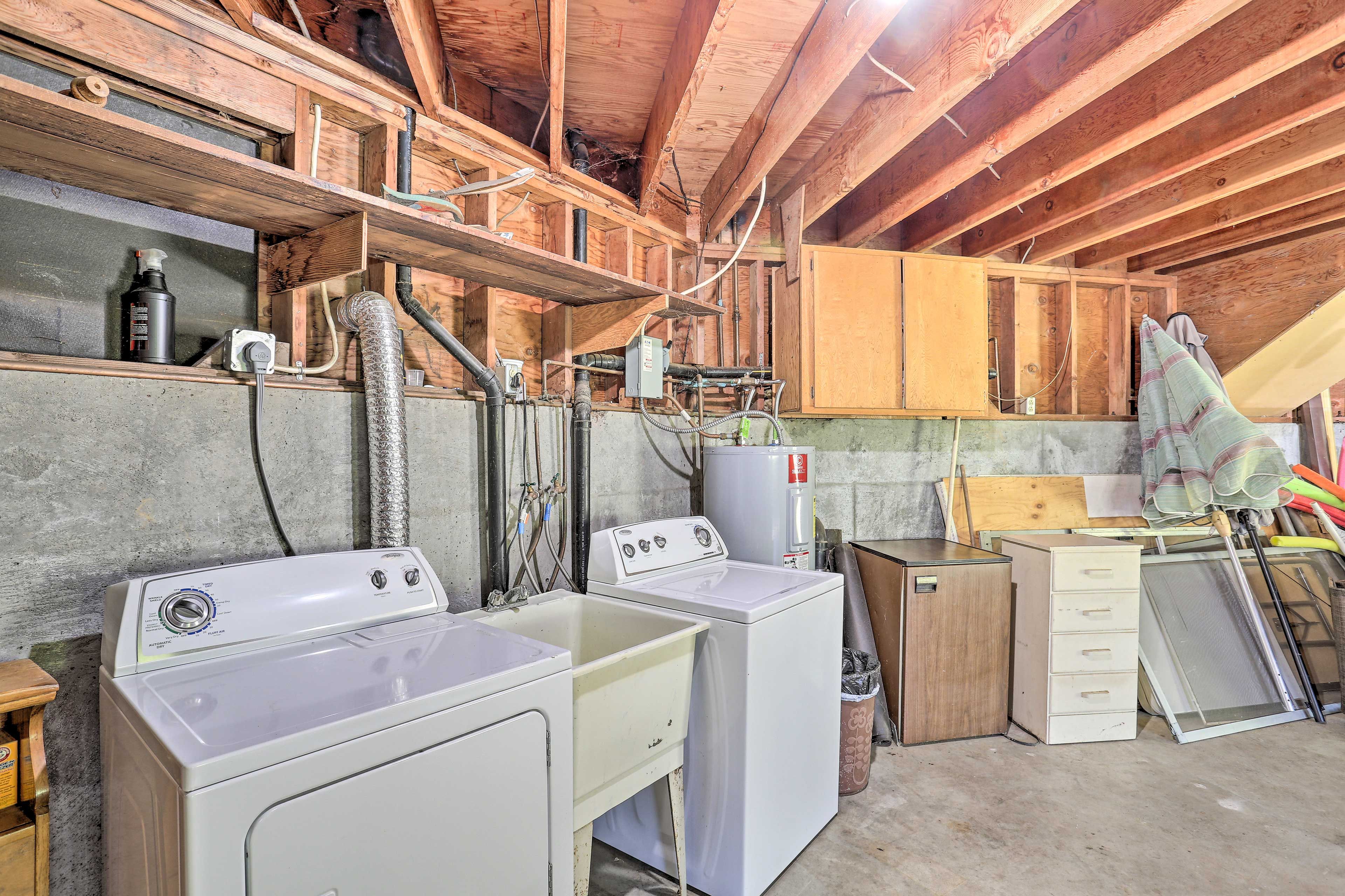 Garage | Washer/Dryer