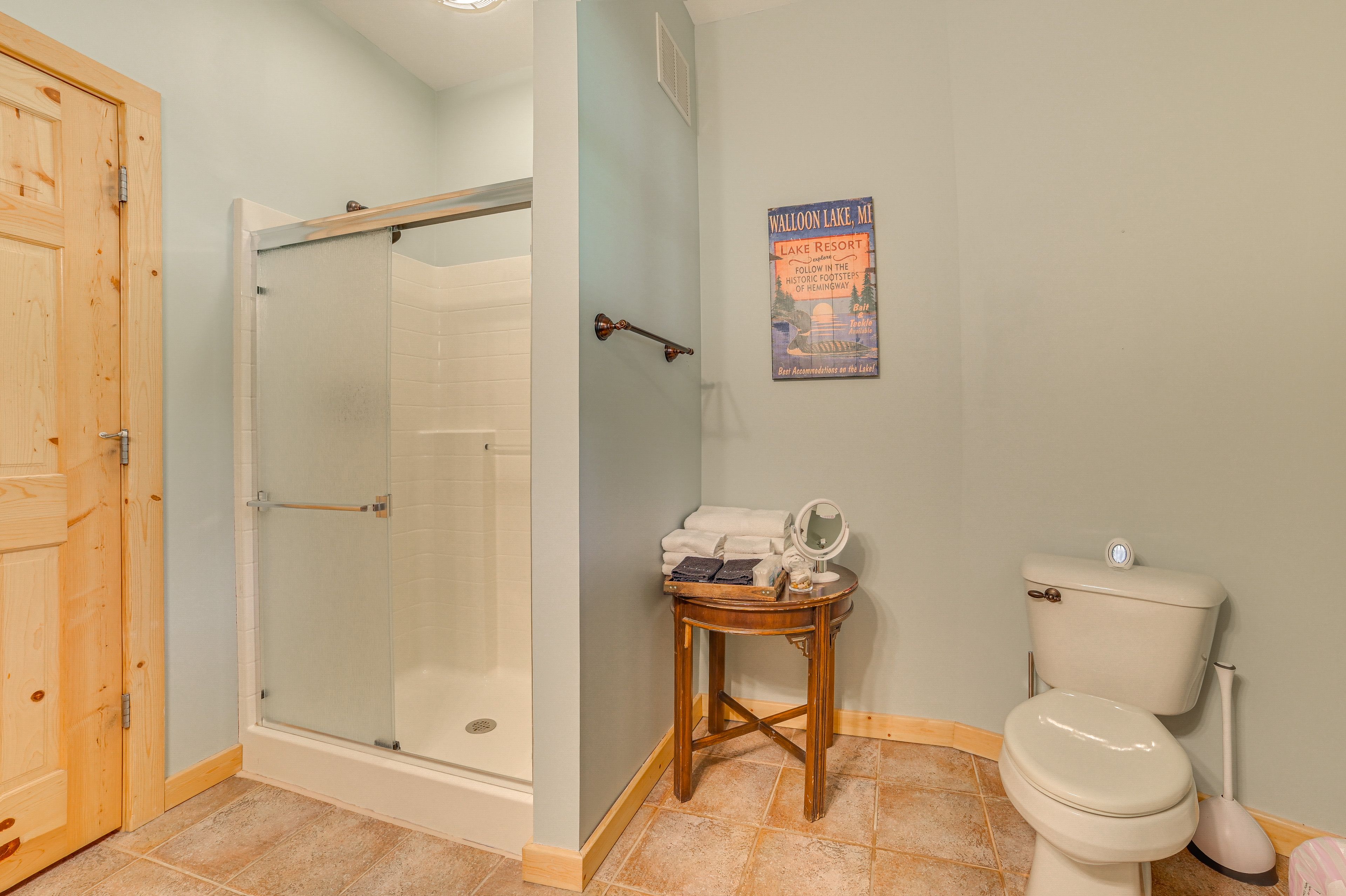 Full Bathroom | Towels & Toiletries Provided