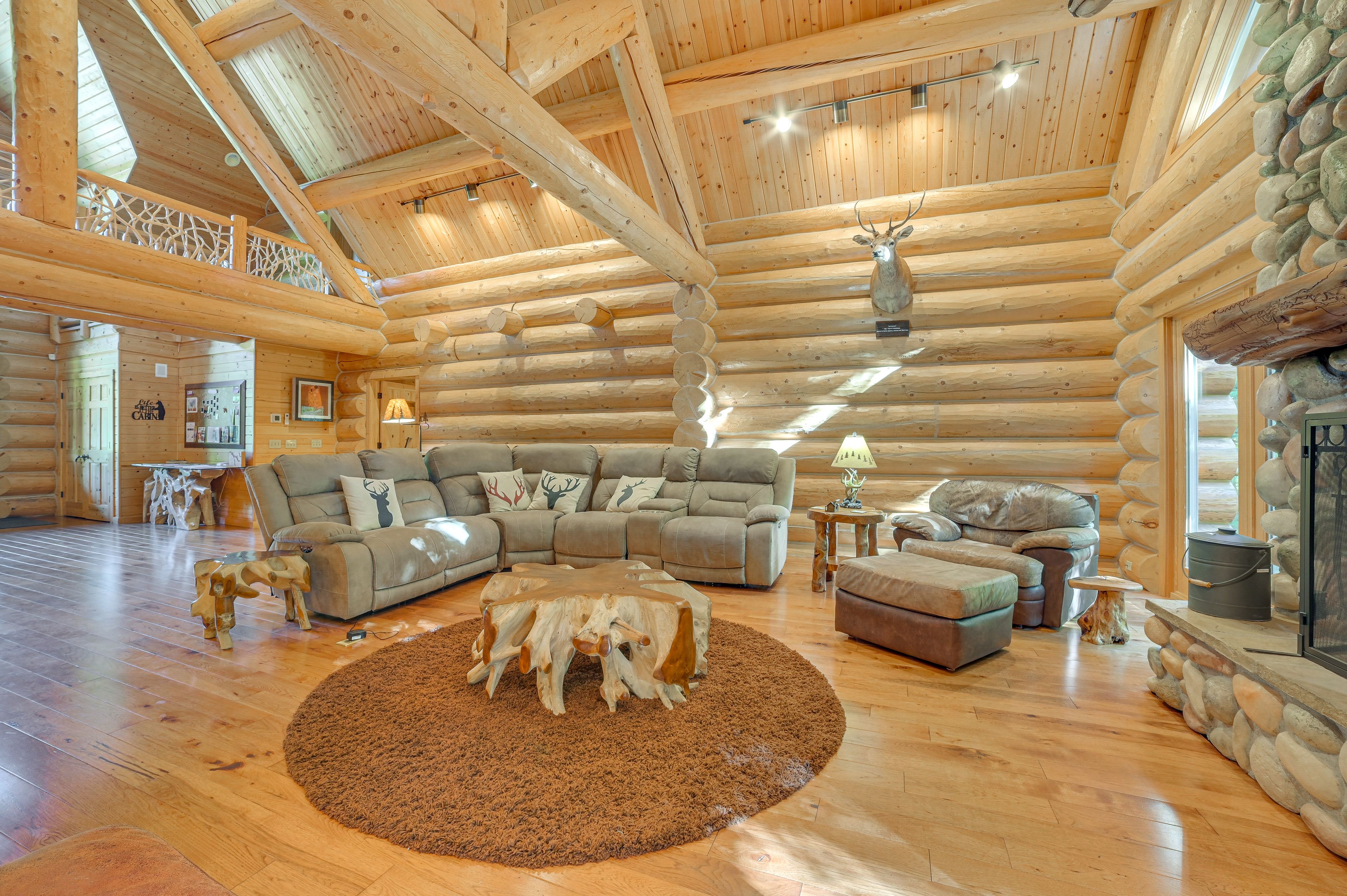 Main Living Room | Free WiFi
