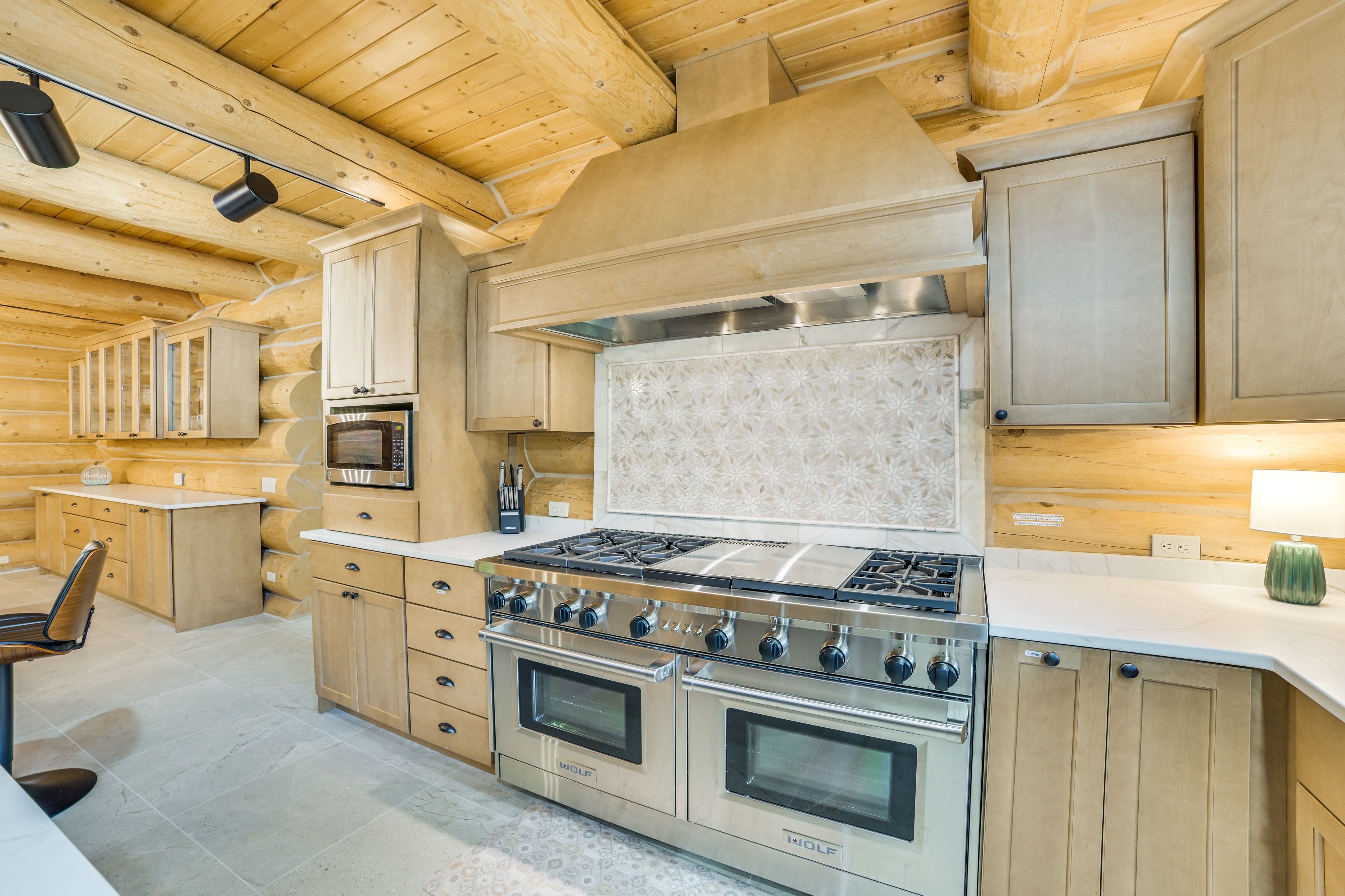 Kitchen | Dishwasher | Dual Oven