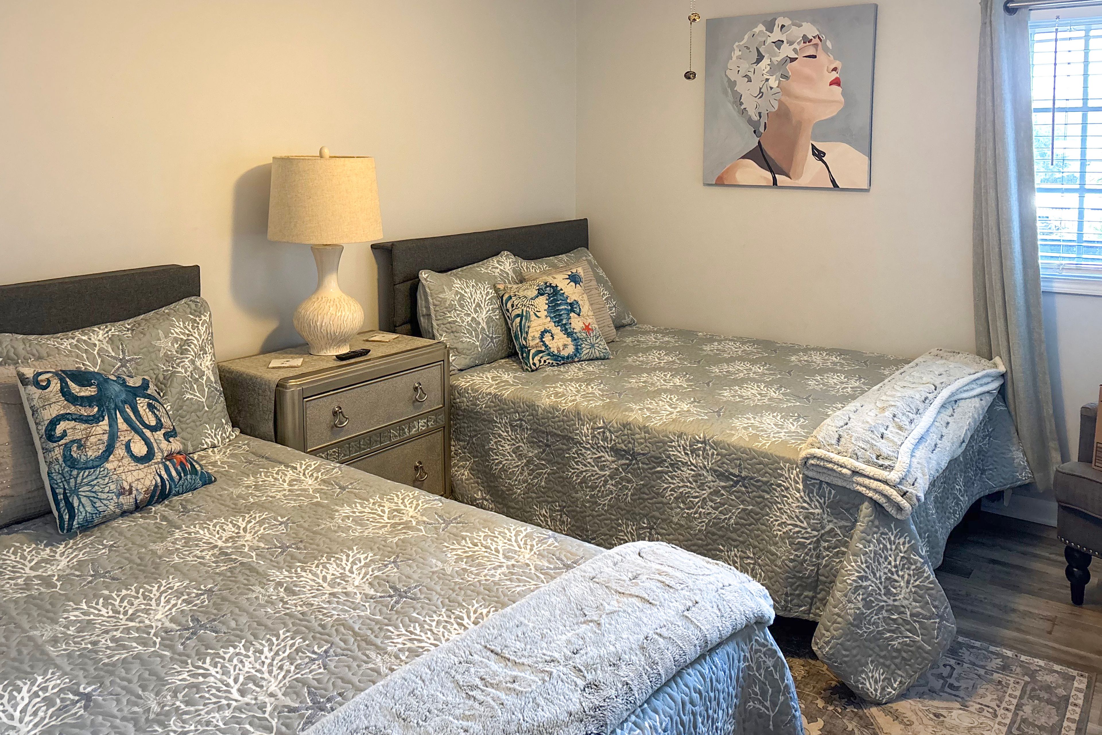 Bedroom 2 | 2 Twin Beds