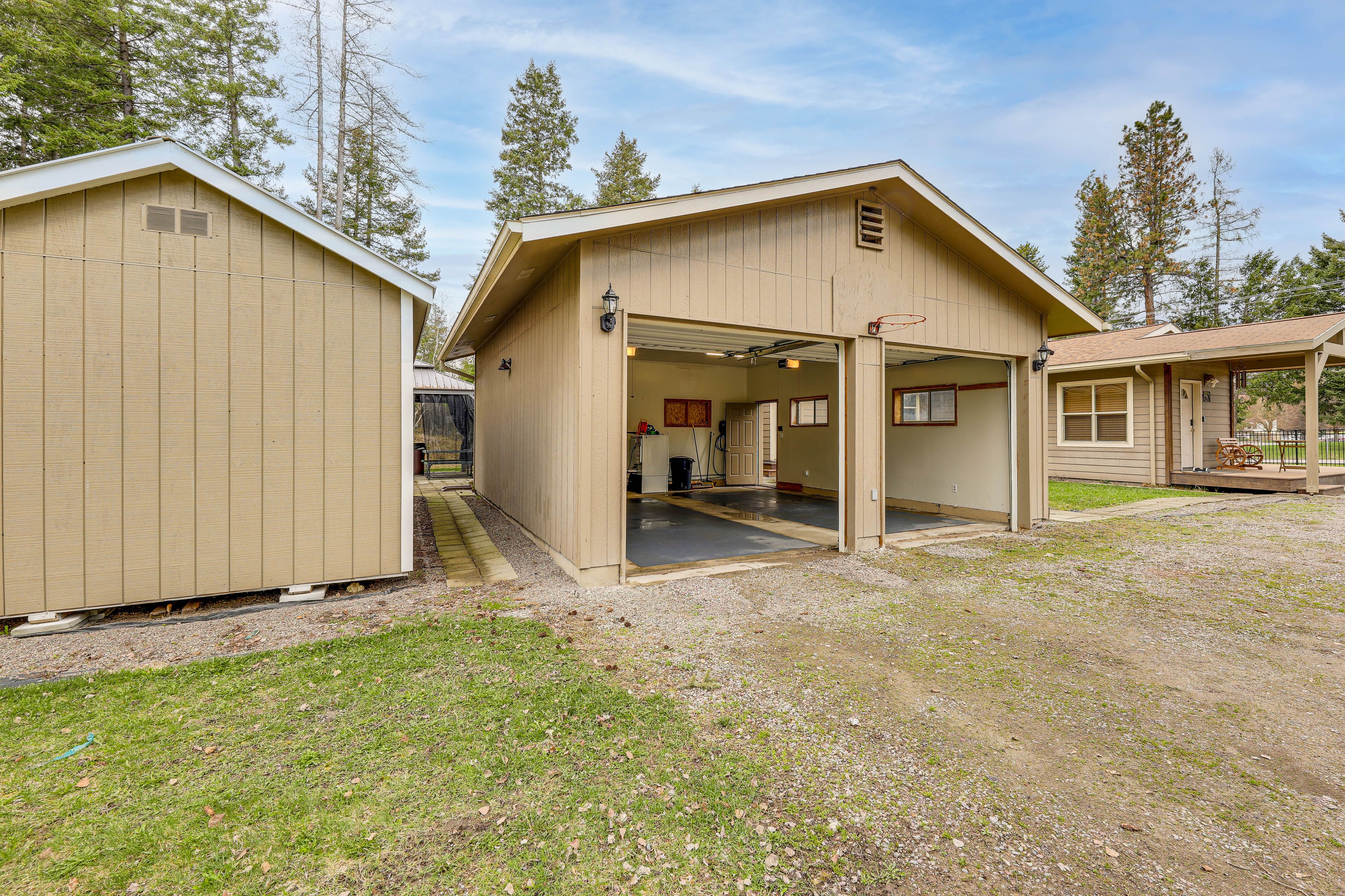 Driveway Parking (2 Vehicles)