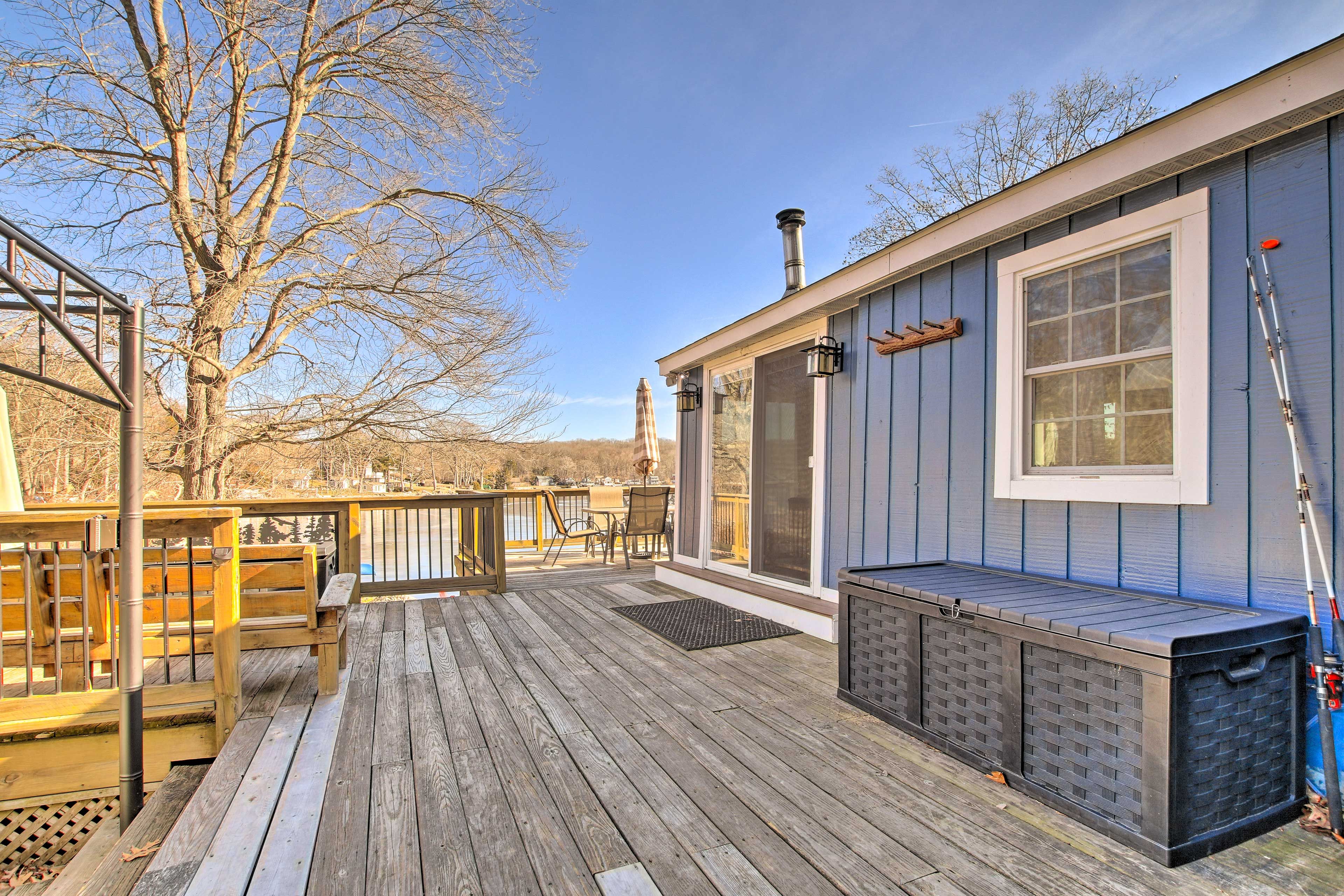 Private Deck