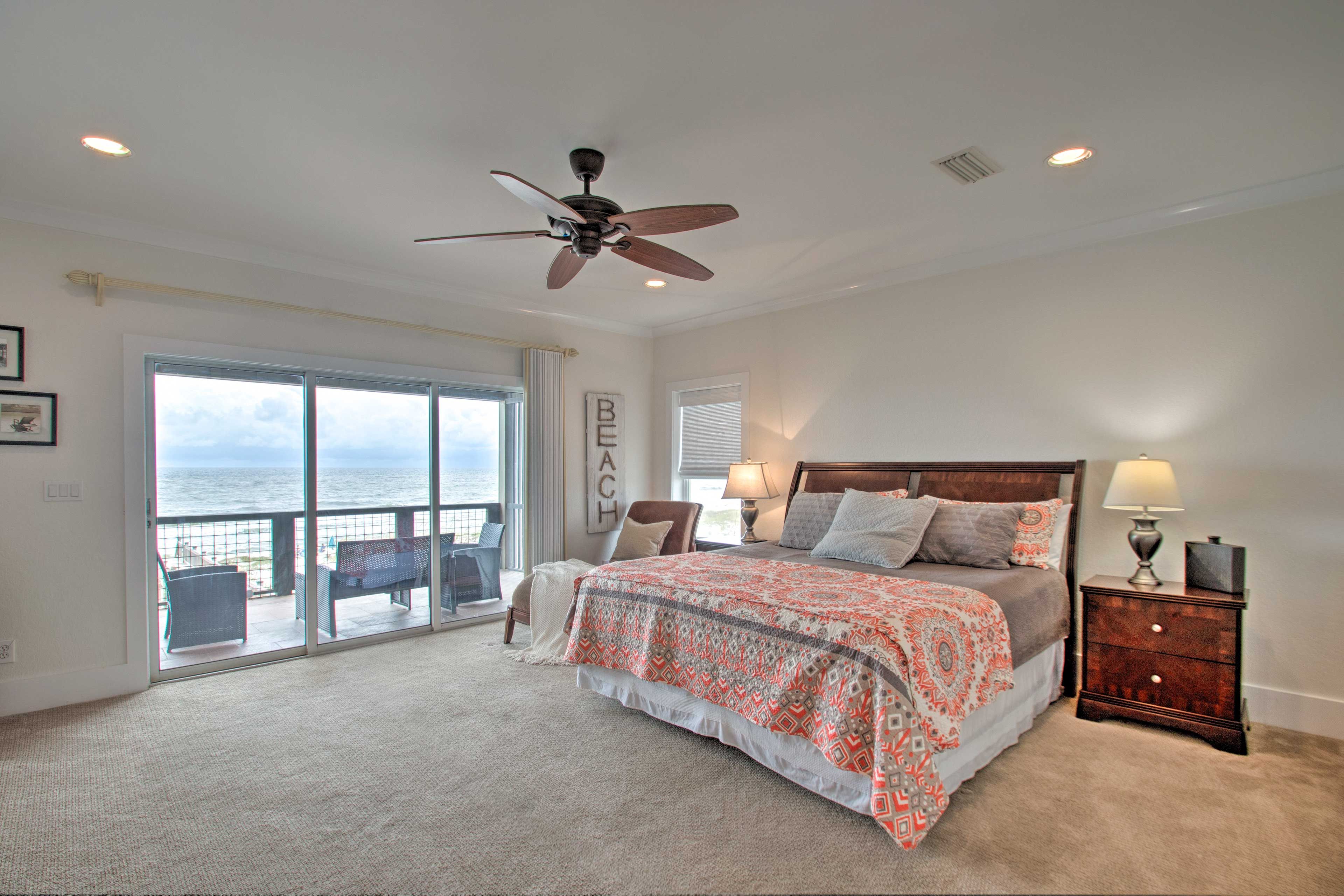 Bedroom 1 | King Bed | En-Suite Bathroom