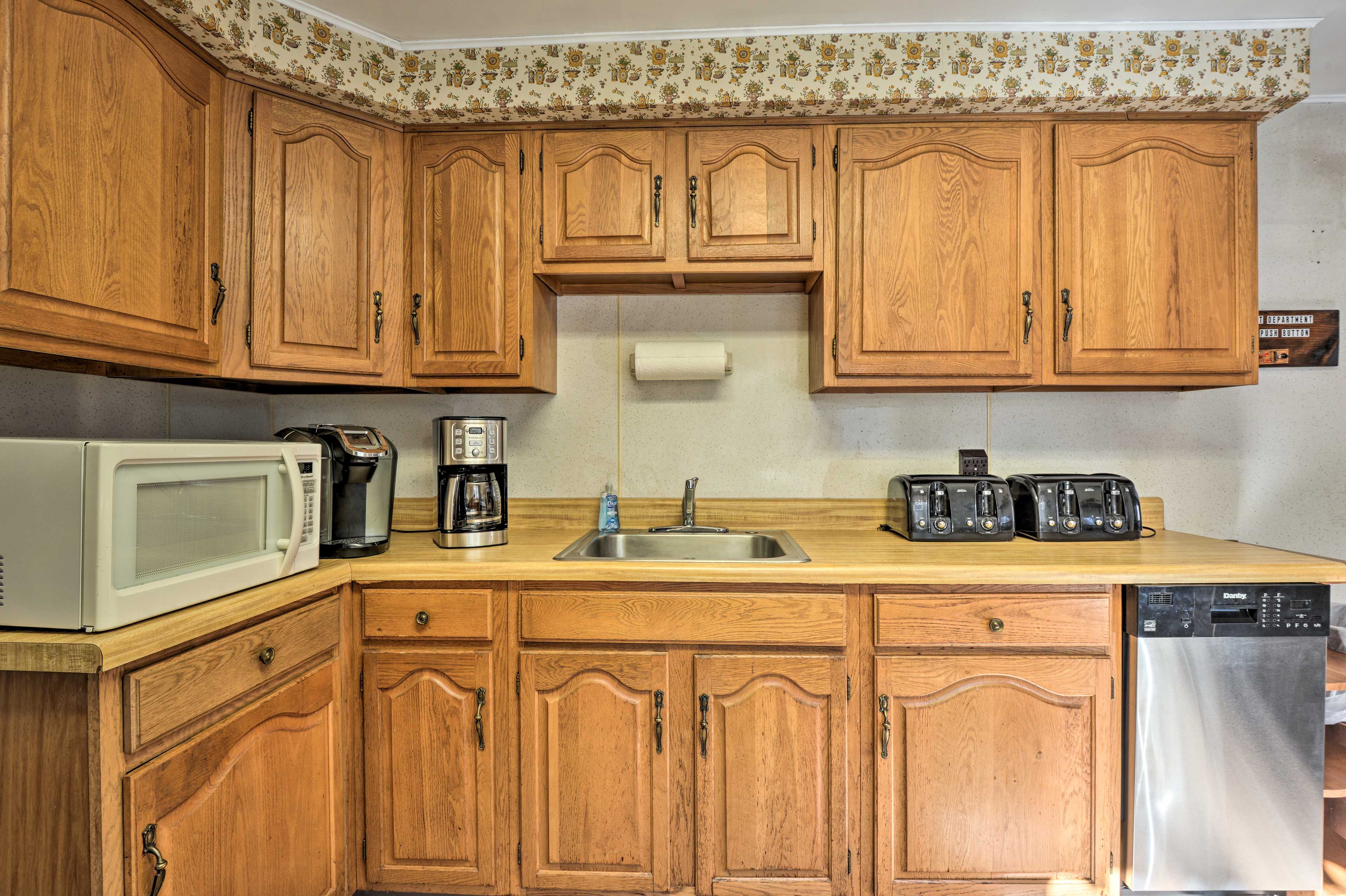 Kitchen | Cooking Basics | Dishware/Flatware
