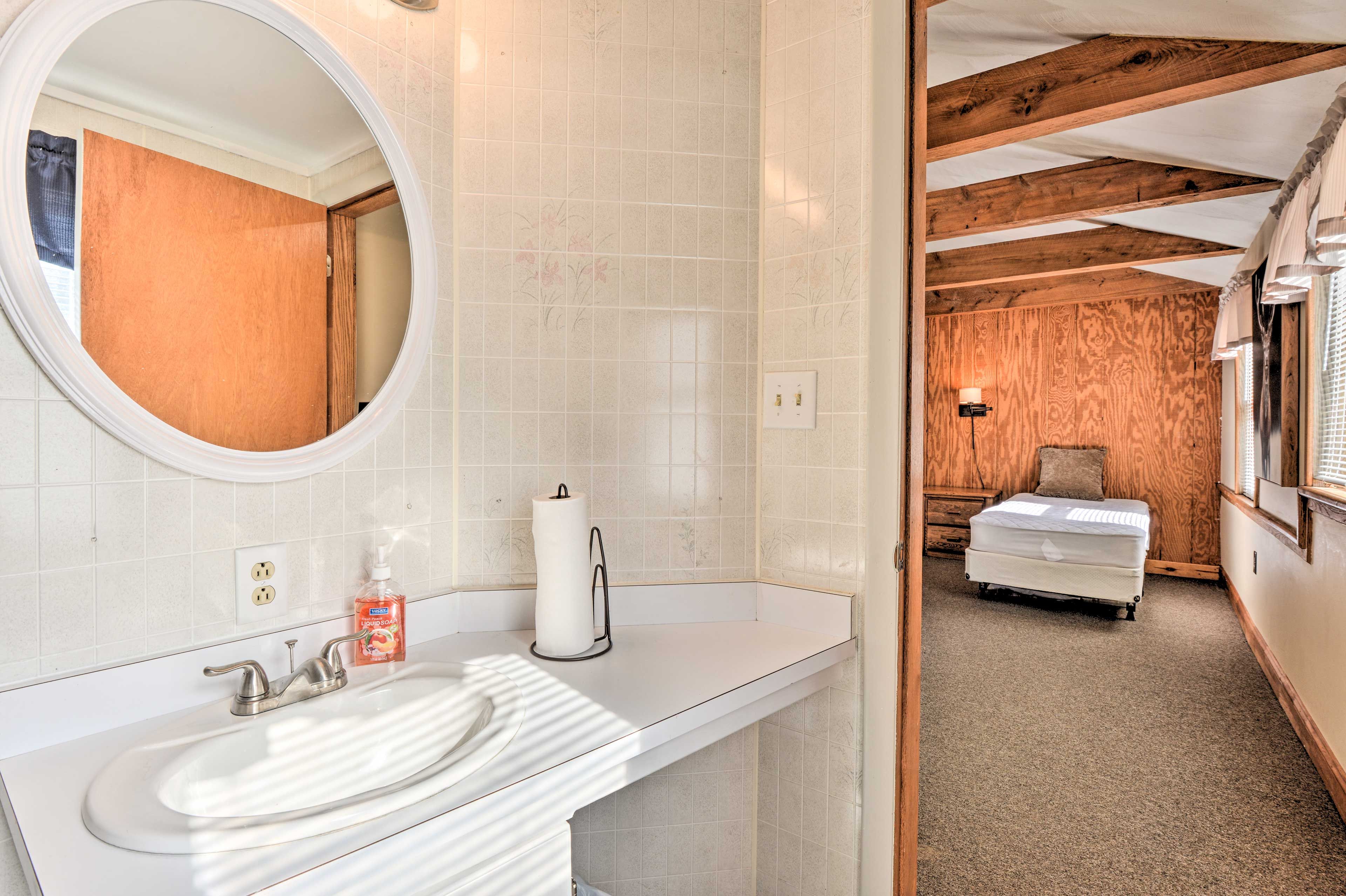 Full Bathroom