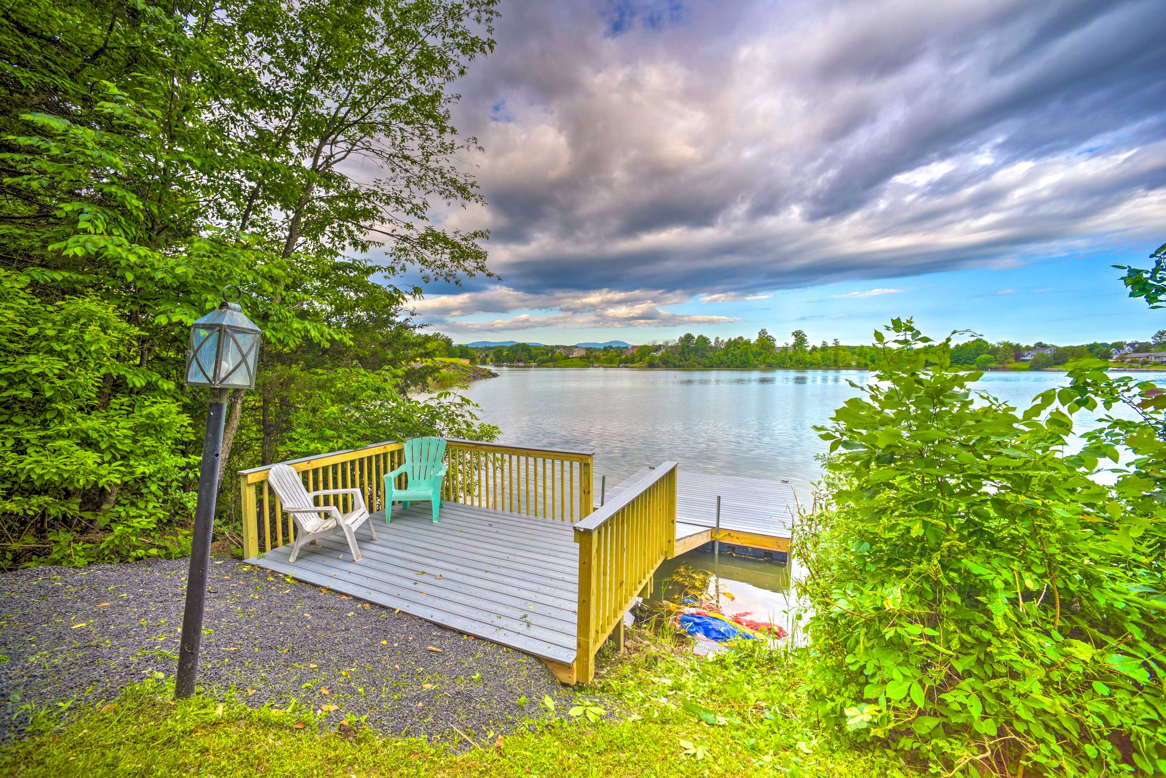 Private Dock (No Ladder) | Direct Lake Access