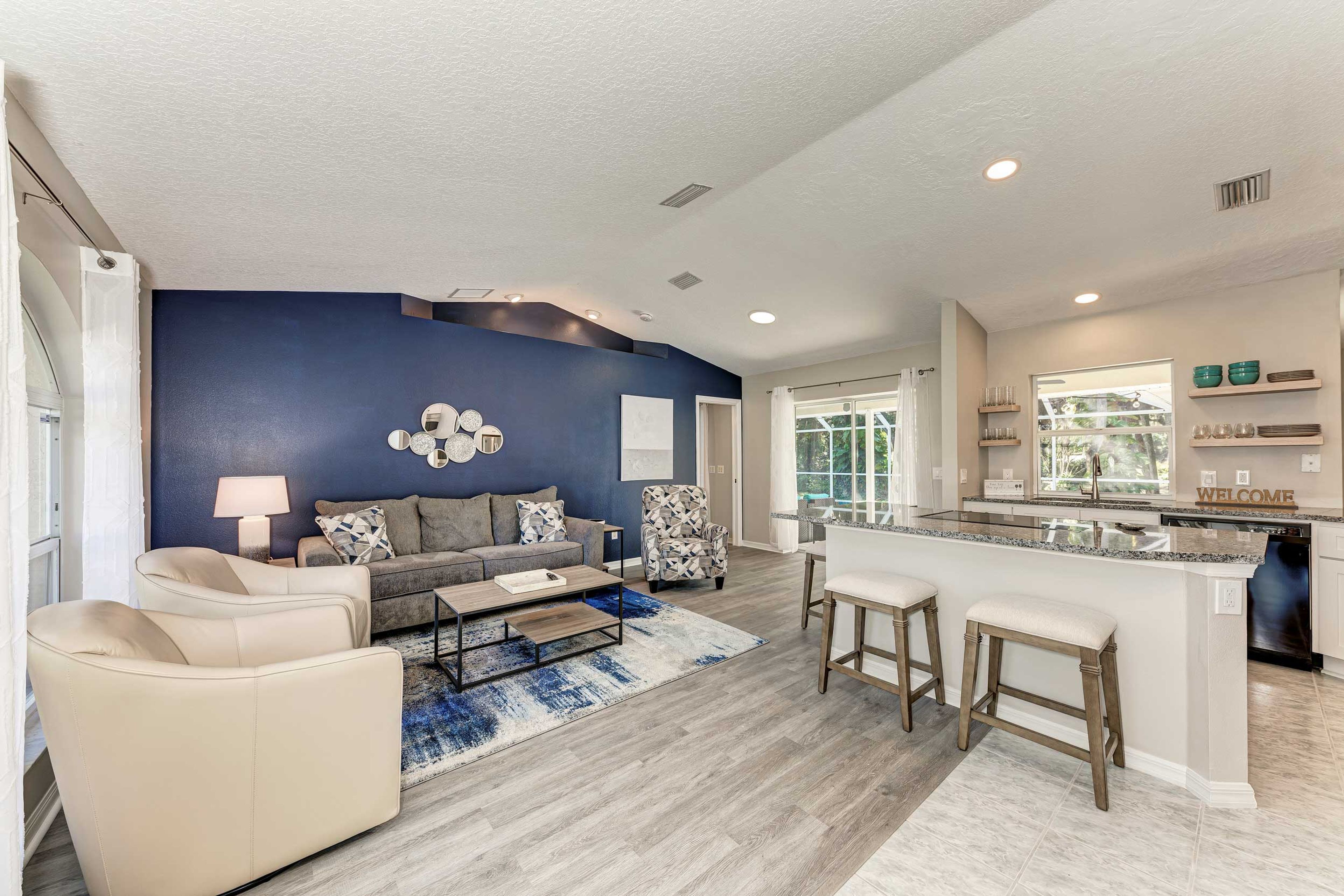 Living Room | Central A/C & Heating | Free WiFi