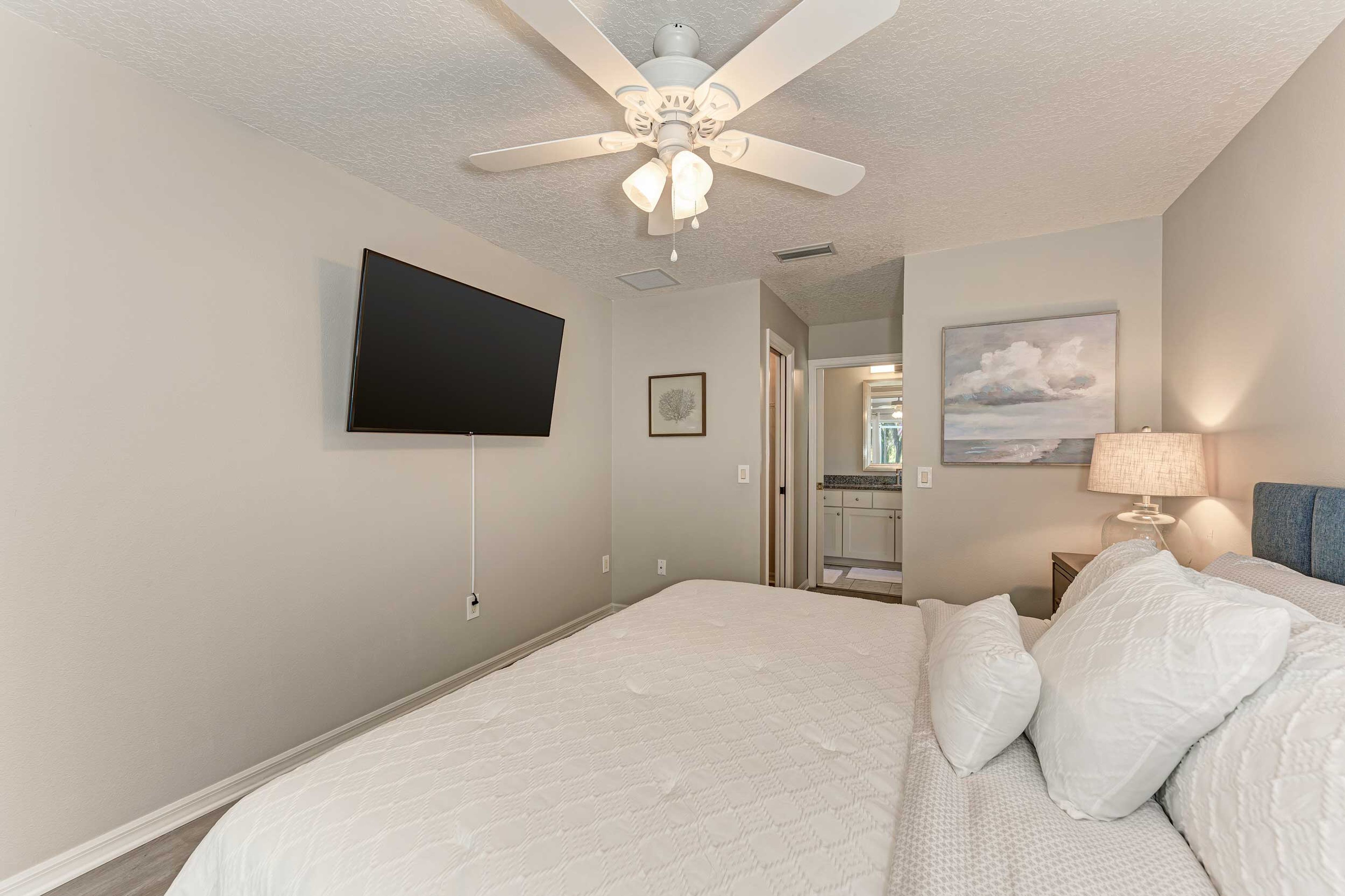 Bedroom 1 | Linens Provided
