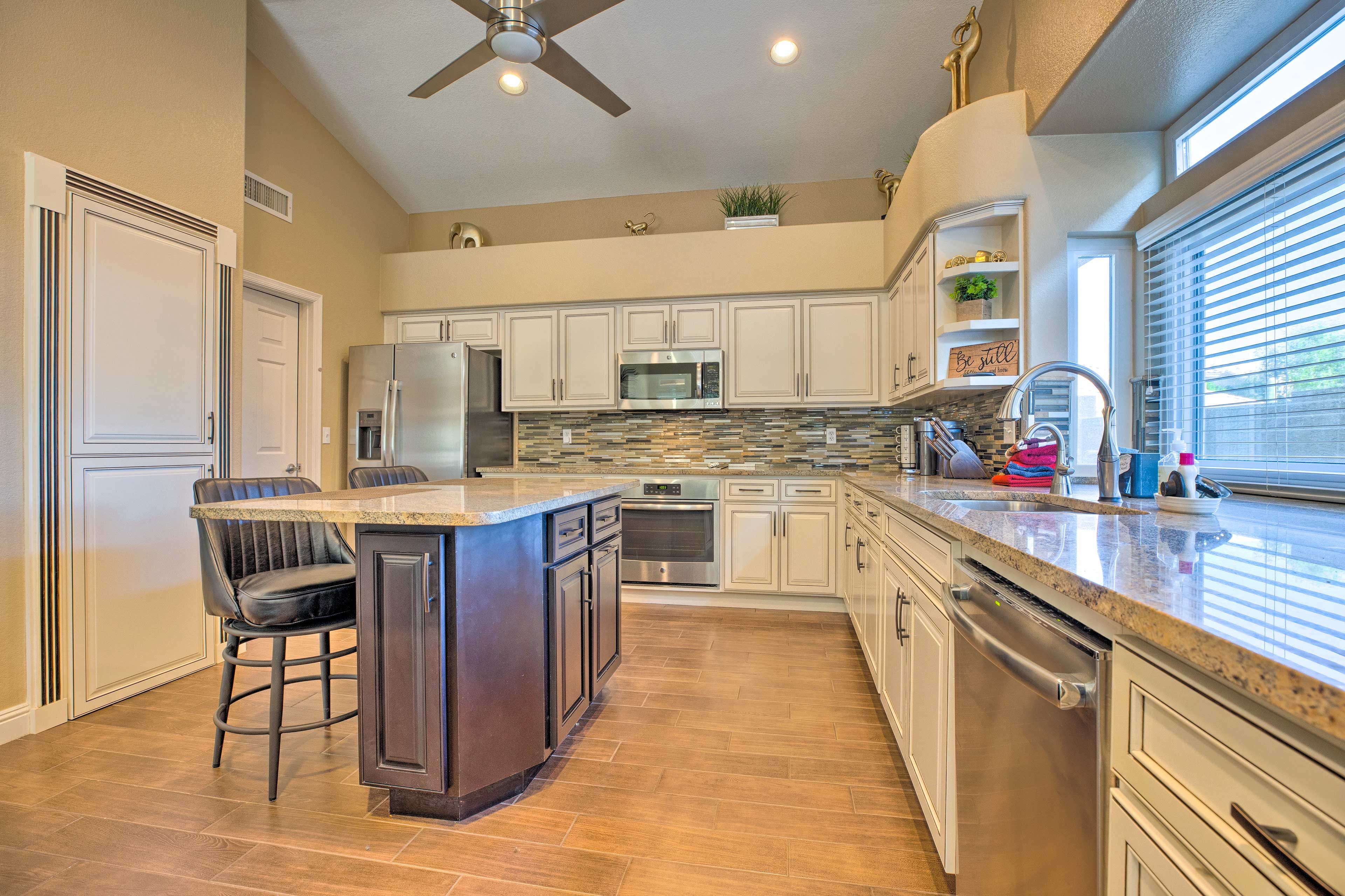 Kitchen | Fully Equipped | Cooking Basics | Toaster Oven