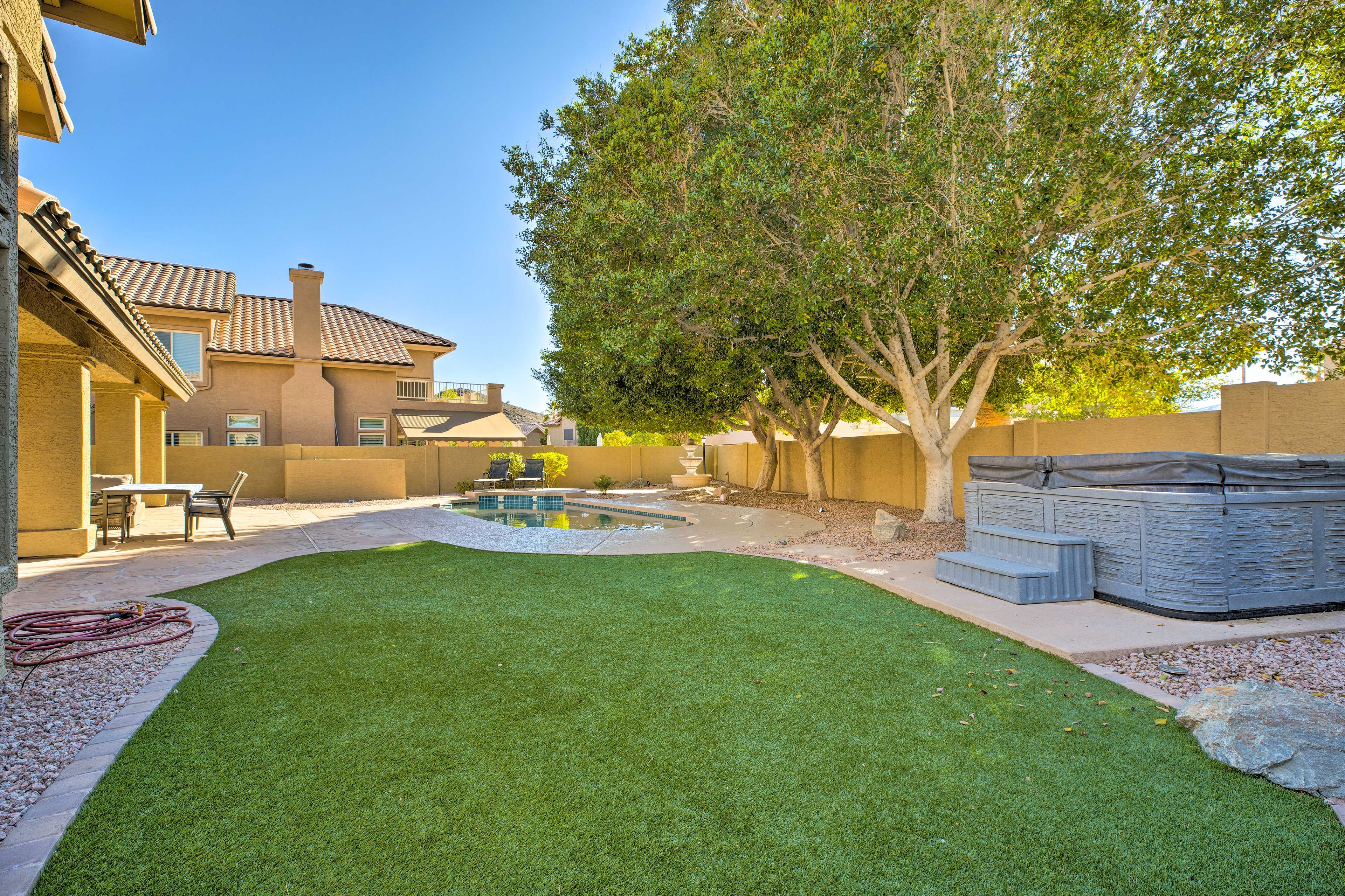 Outdoor Living Area | Private Hot Tub