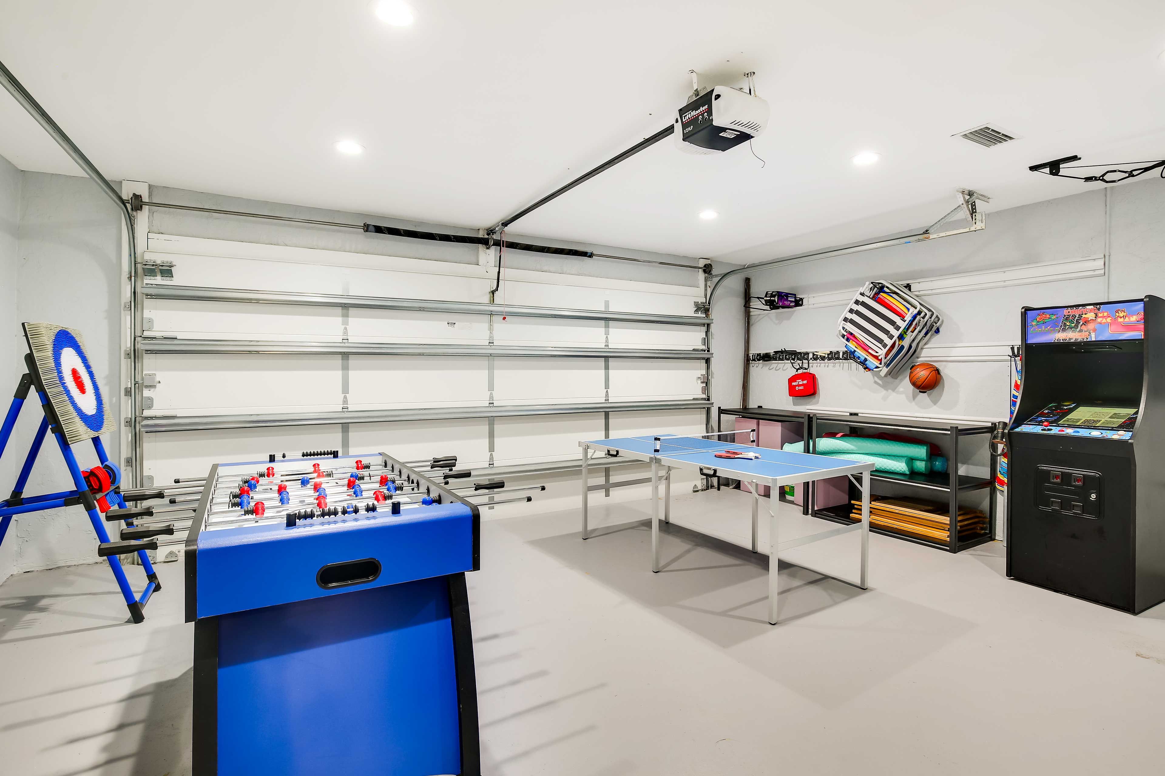 Game Room (Garage) | Foosball | Arcade Console