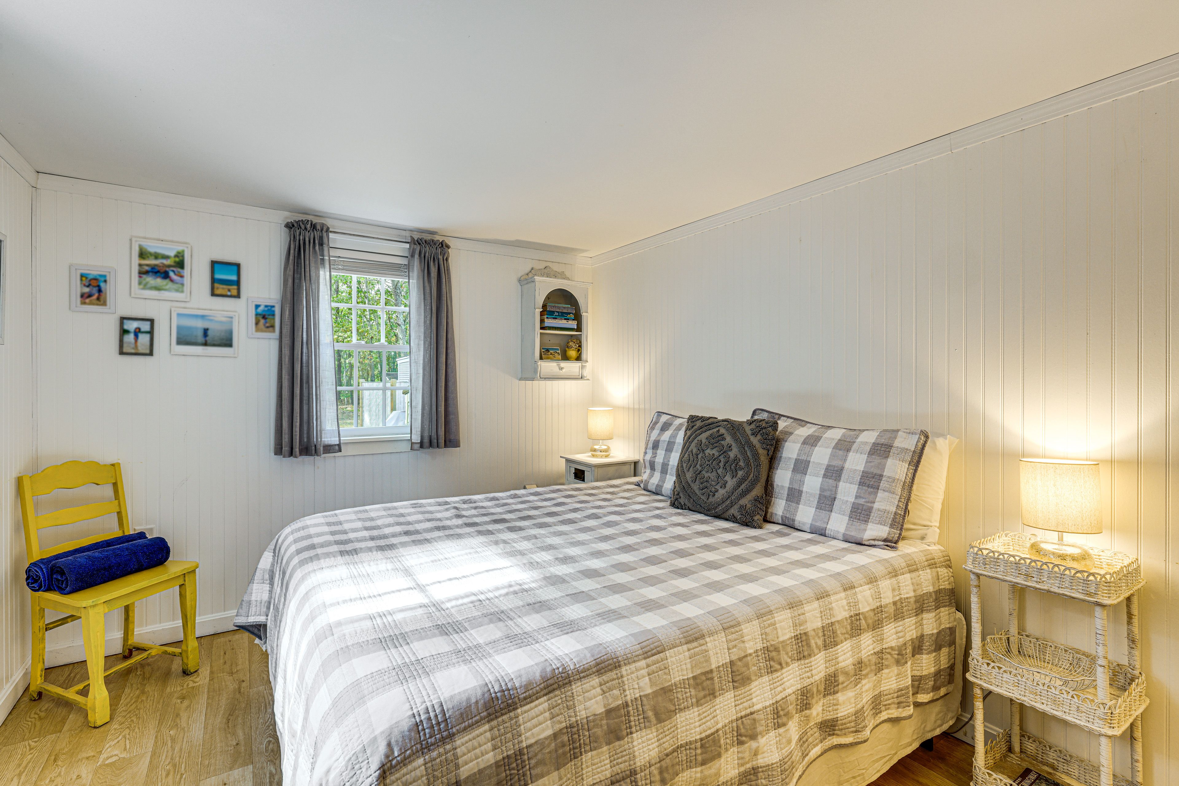 Bedroom 1 | Queen Bed | Linens Provided