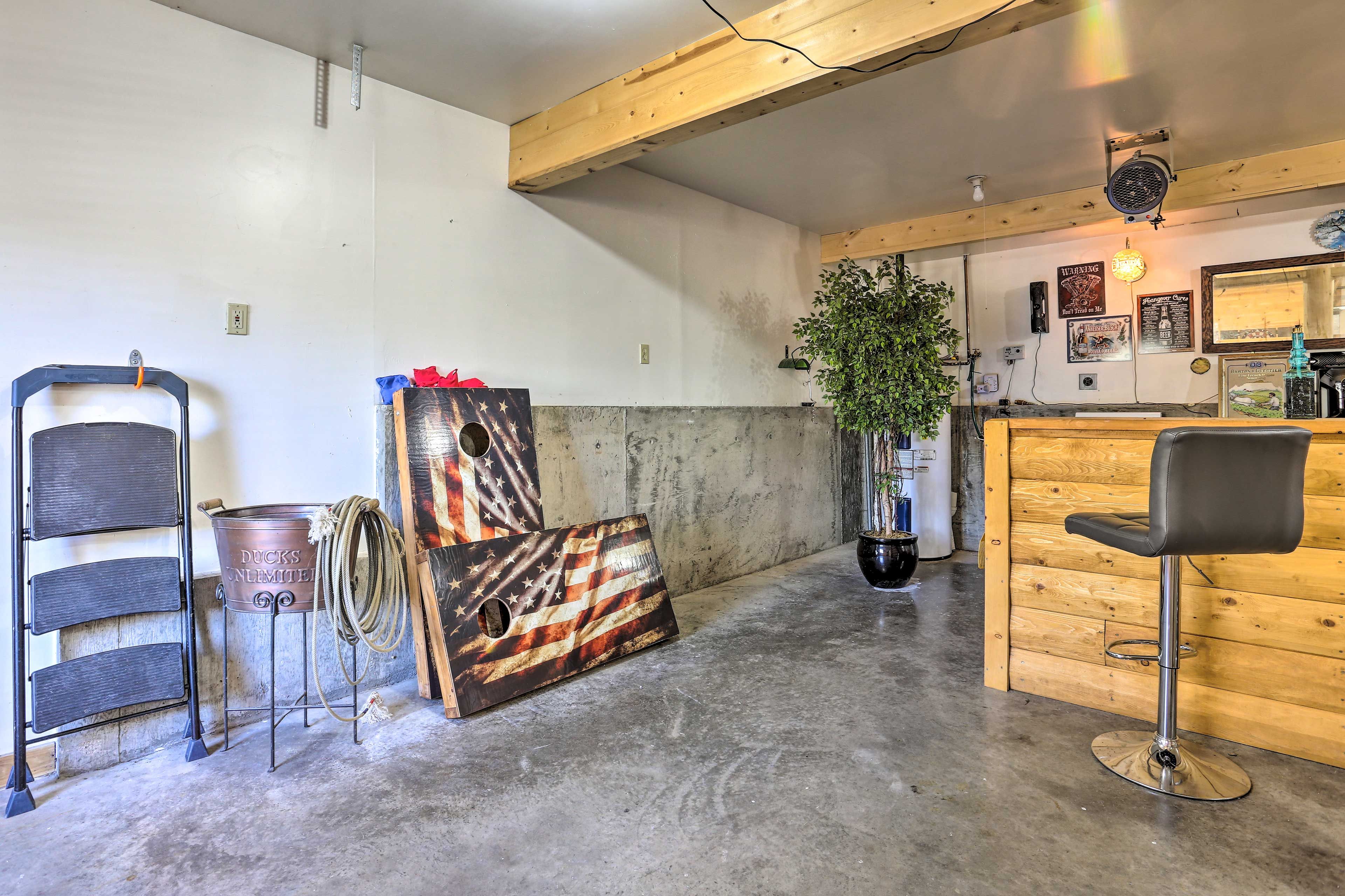 Entertainment Garage