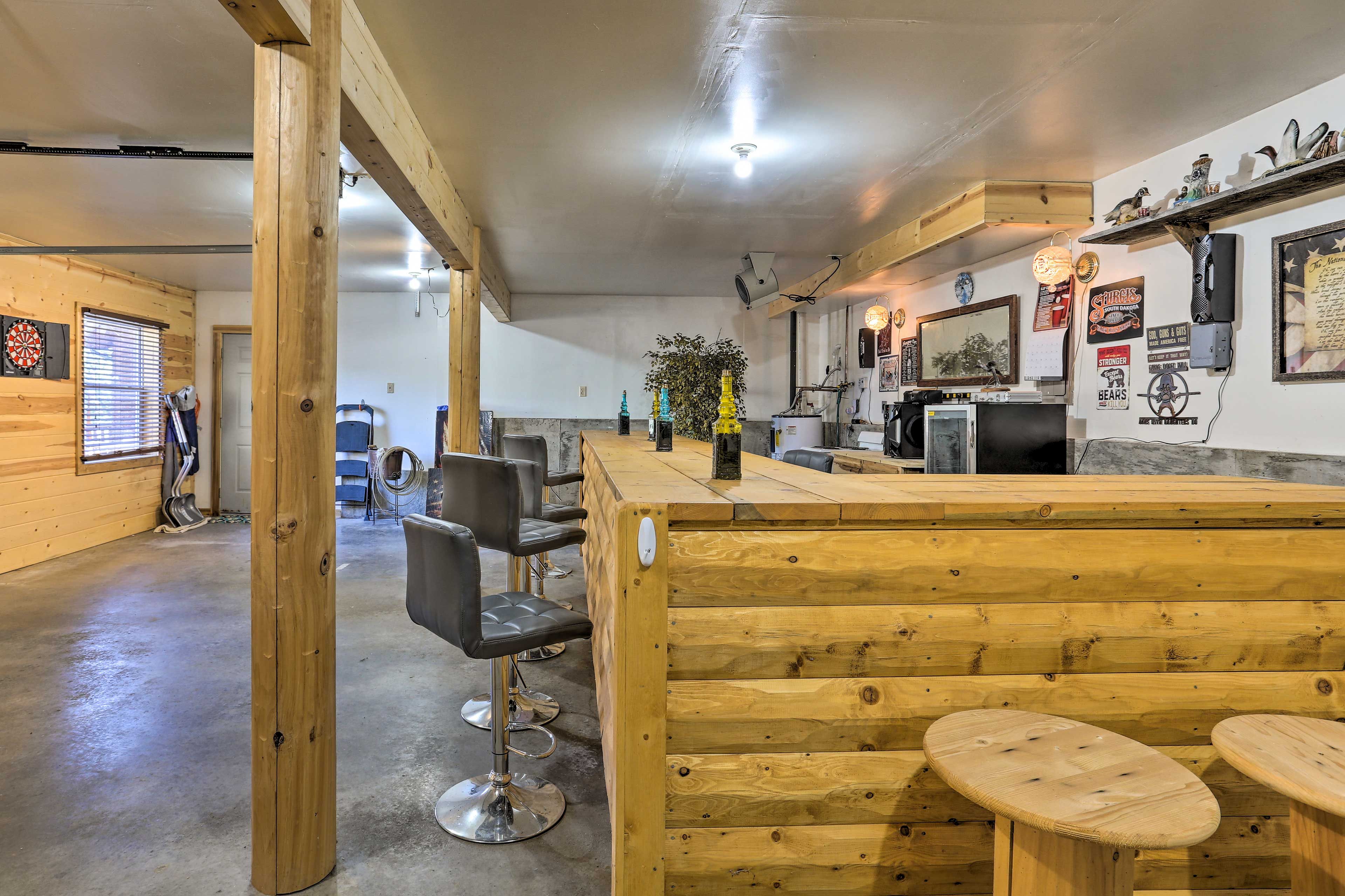 Entertainment Garage