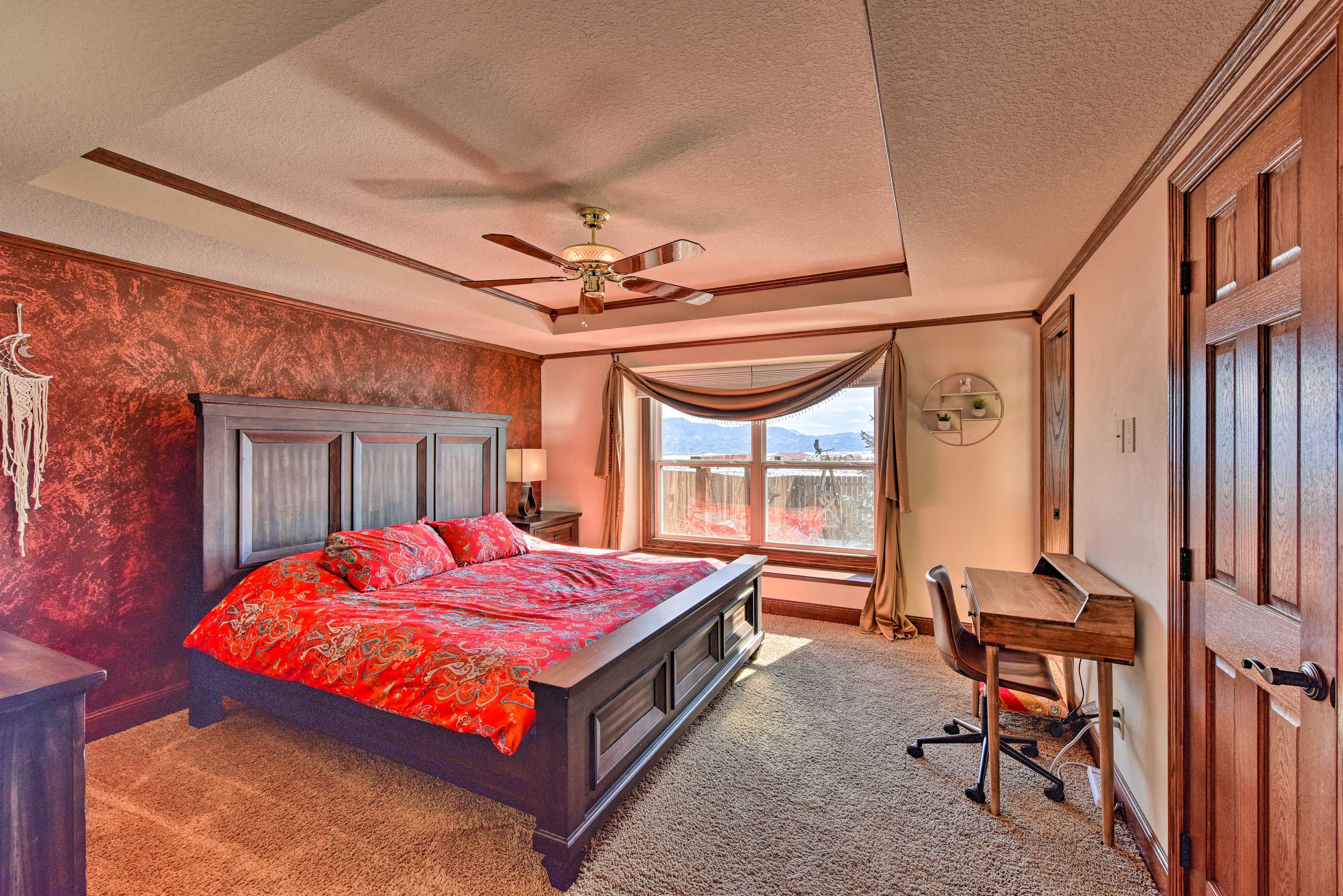 Bedroom 1 | King Bed | Linens Provided