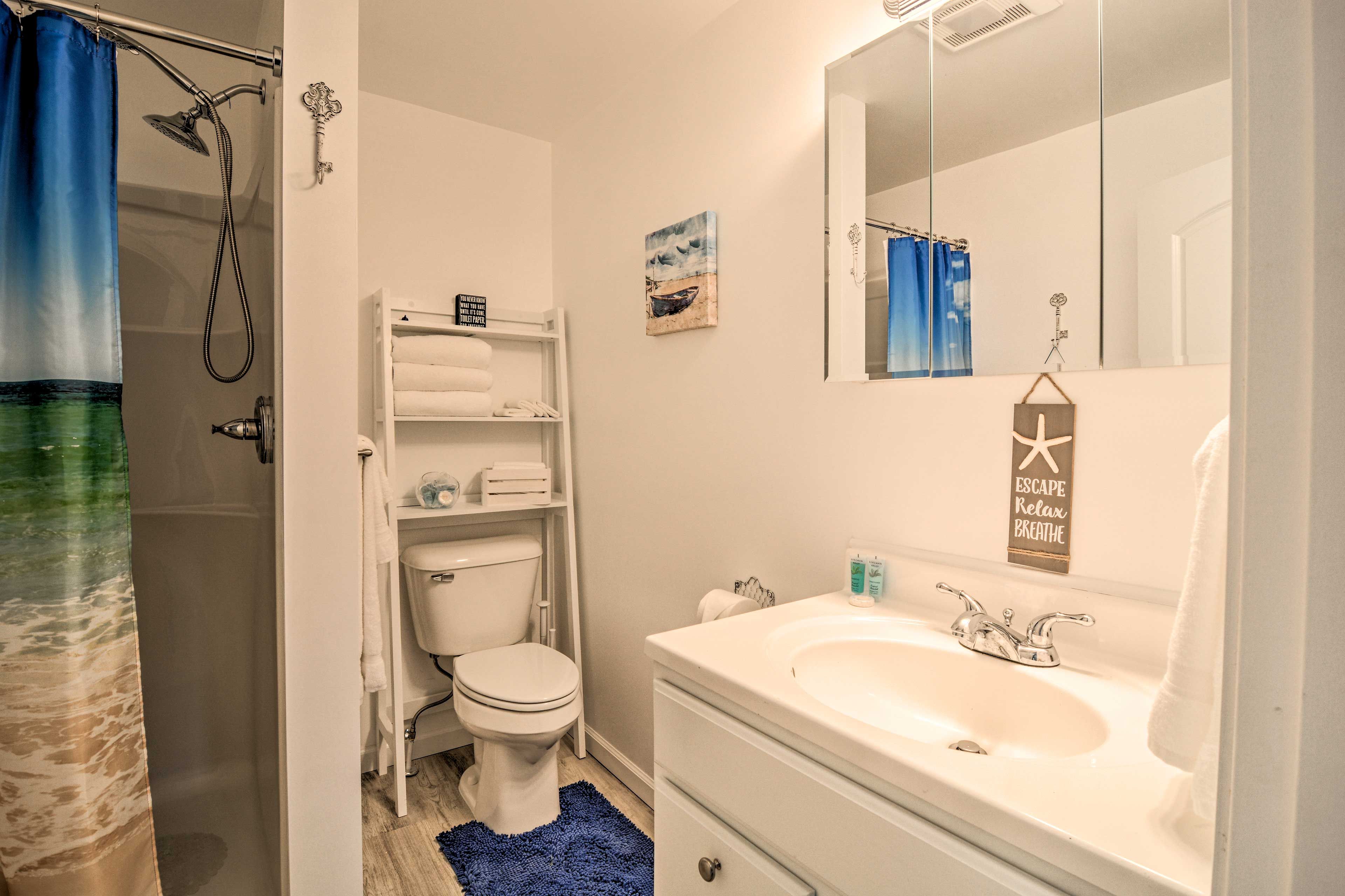 Full Bathroom | Walk-In Shower | Complimentary Toiletries