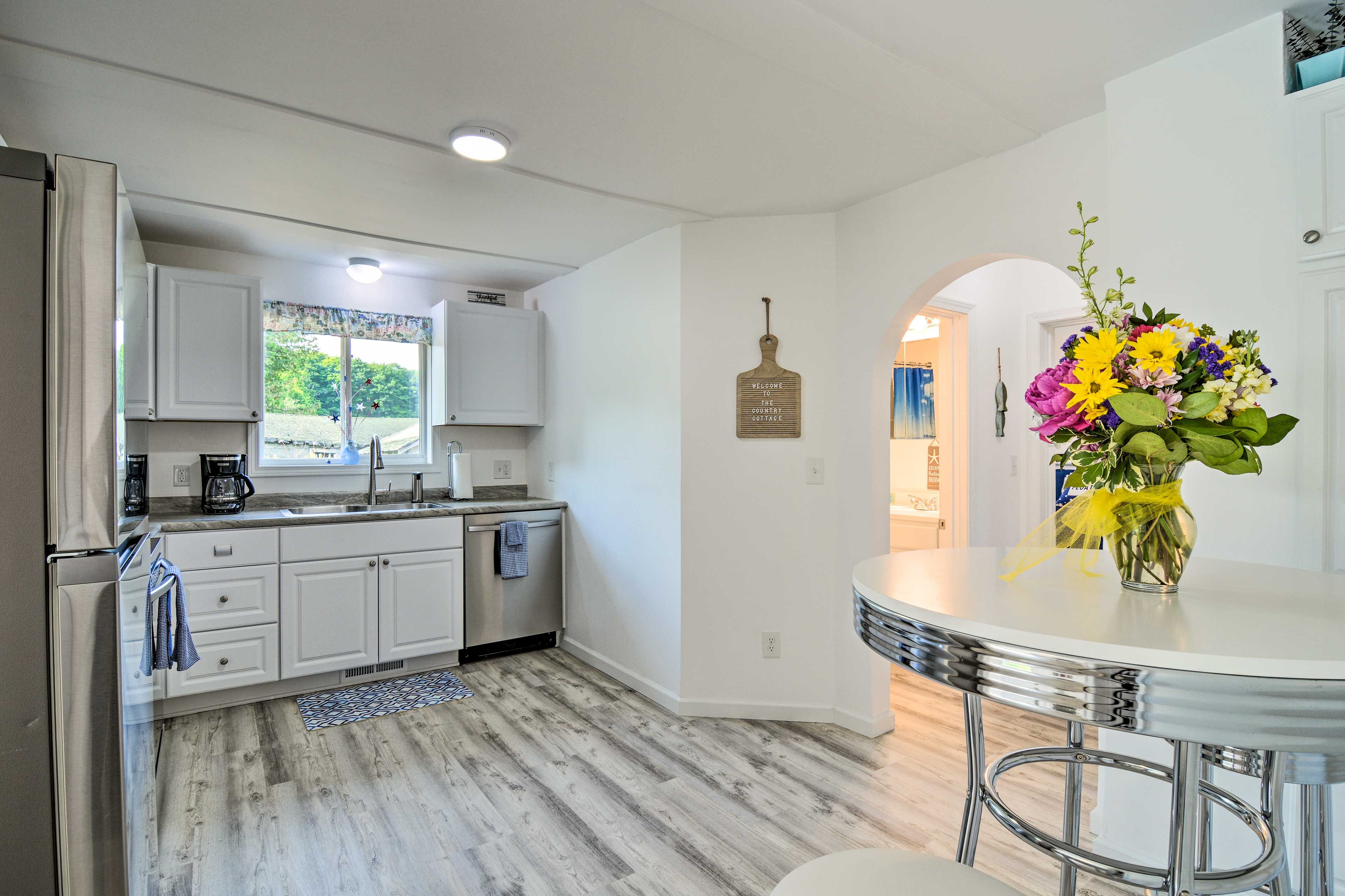 Fully Equipped Kitchen | High table w/ seating for 2