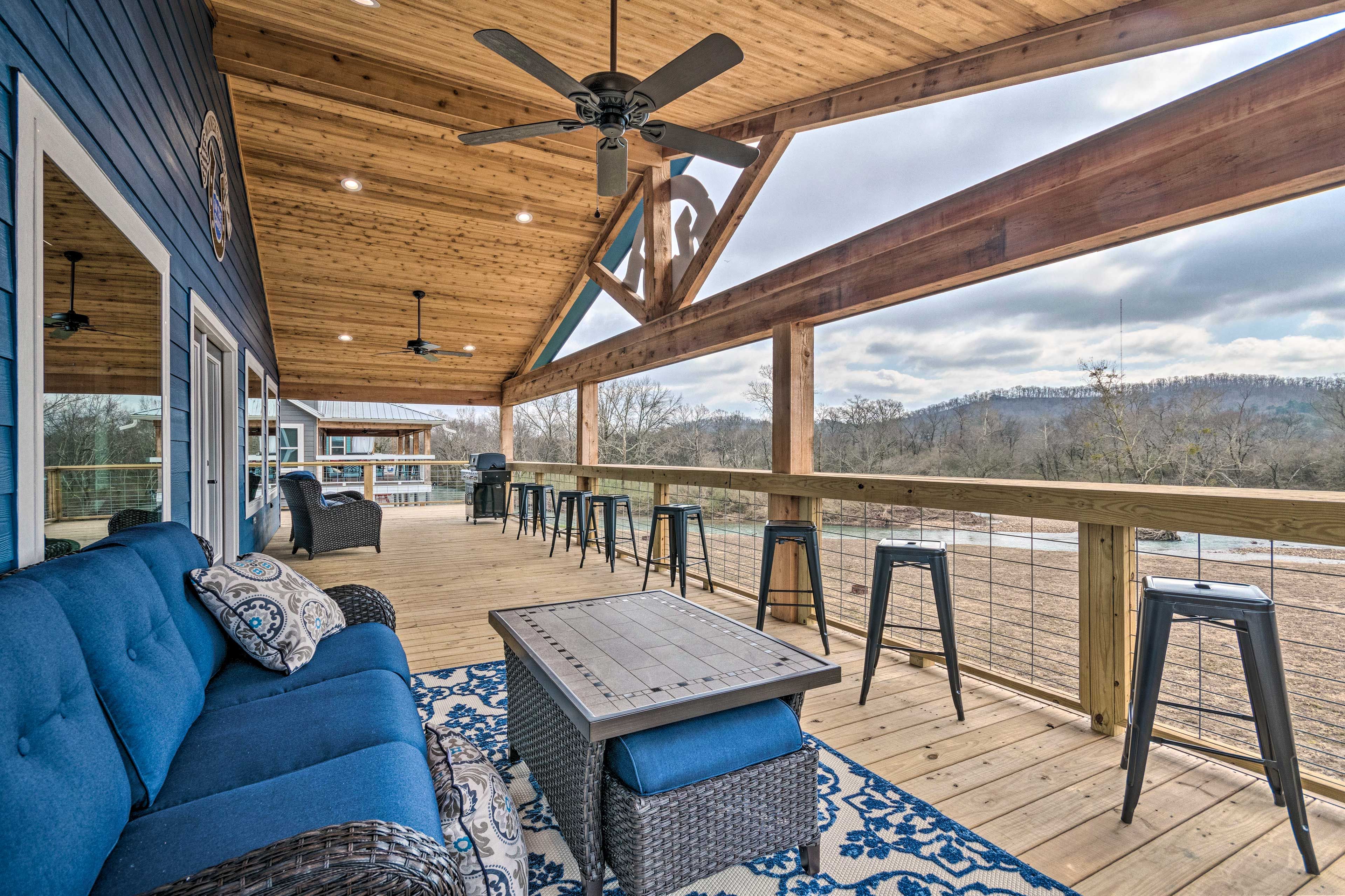 Glenwood Vacation Rental | 5BR | 4.5BA | 3,572 Sq Ft | 2 Stories