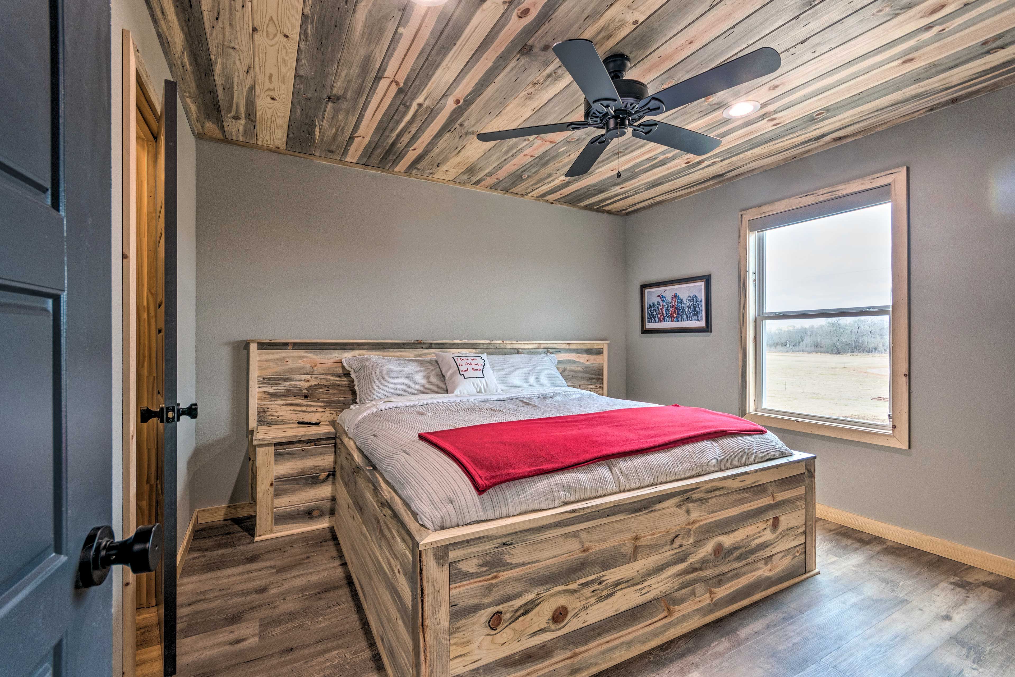 Bedroom 3 | King Bed