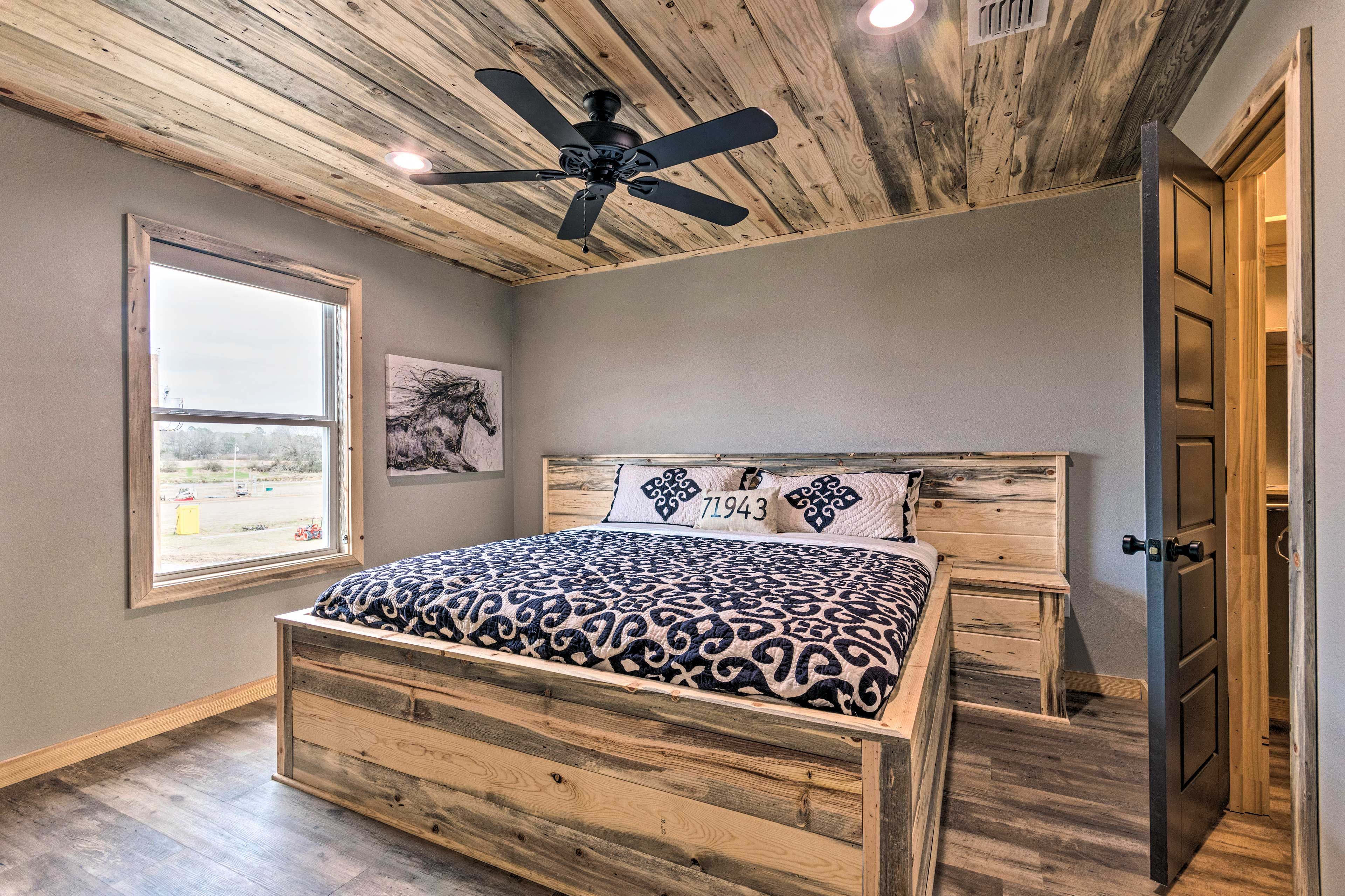 Bedroom 4 | King Bed