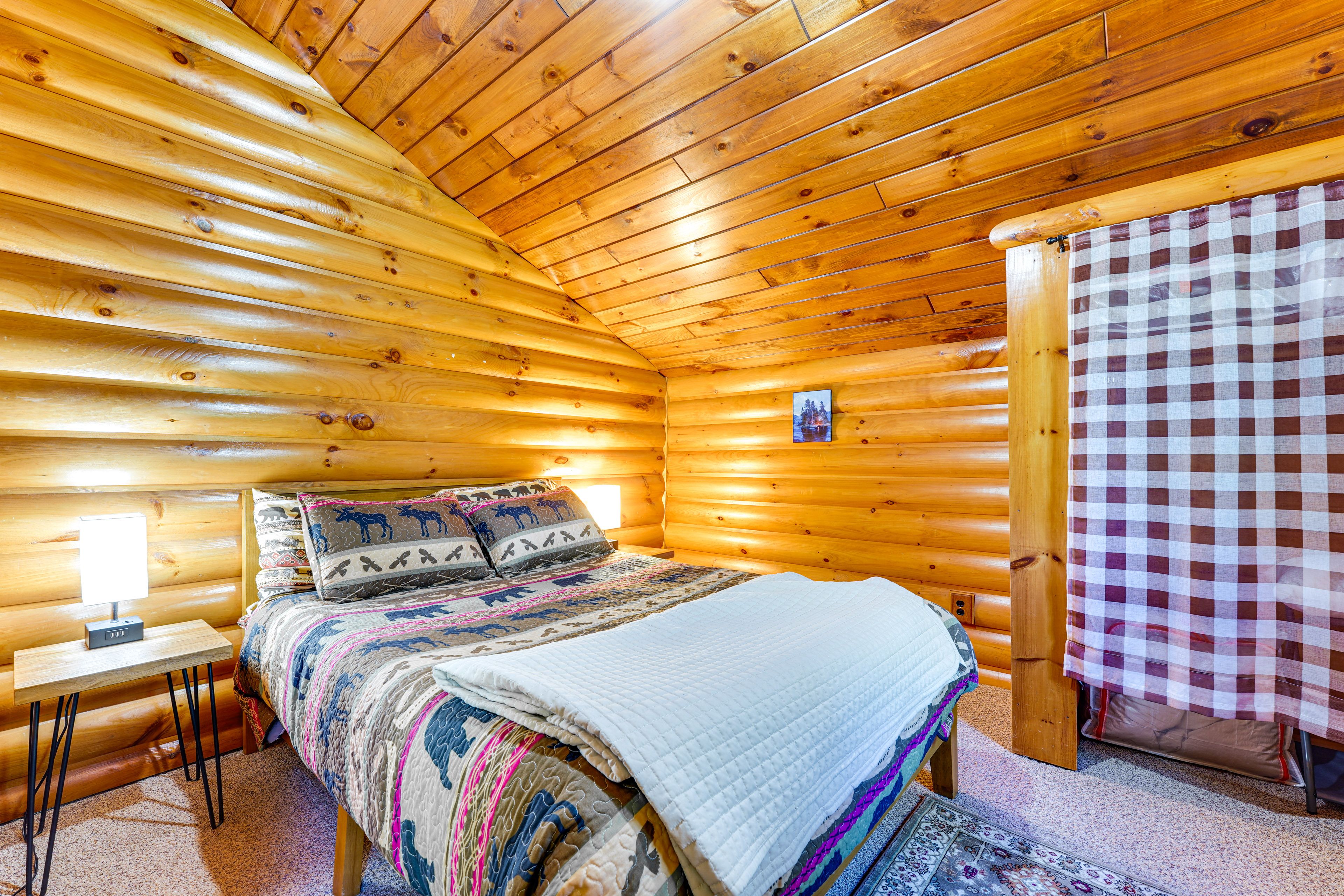 Bedroom 2 | Linens Provided