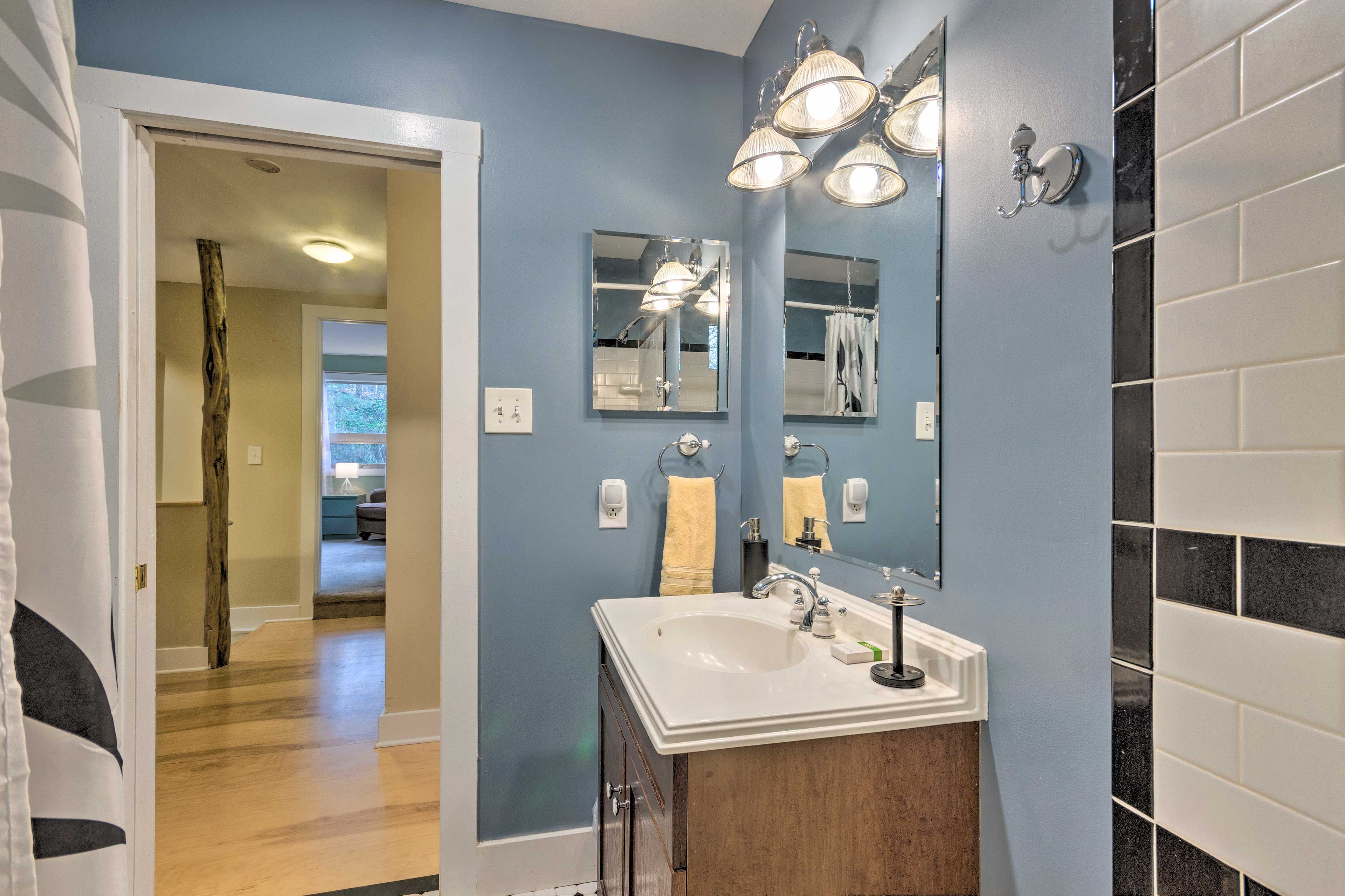 Full Bathroom