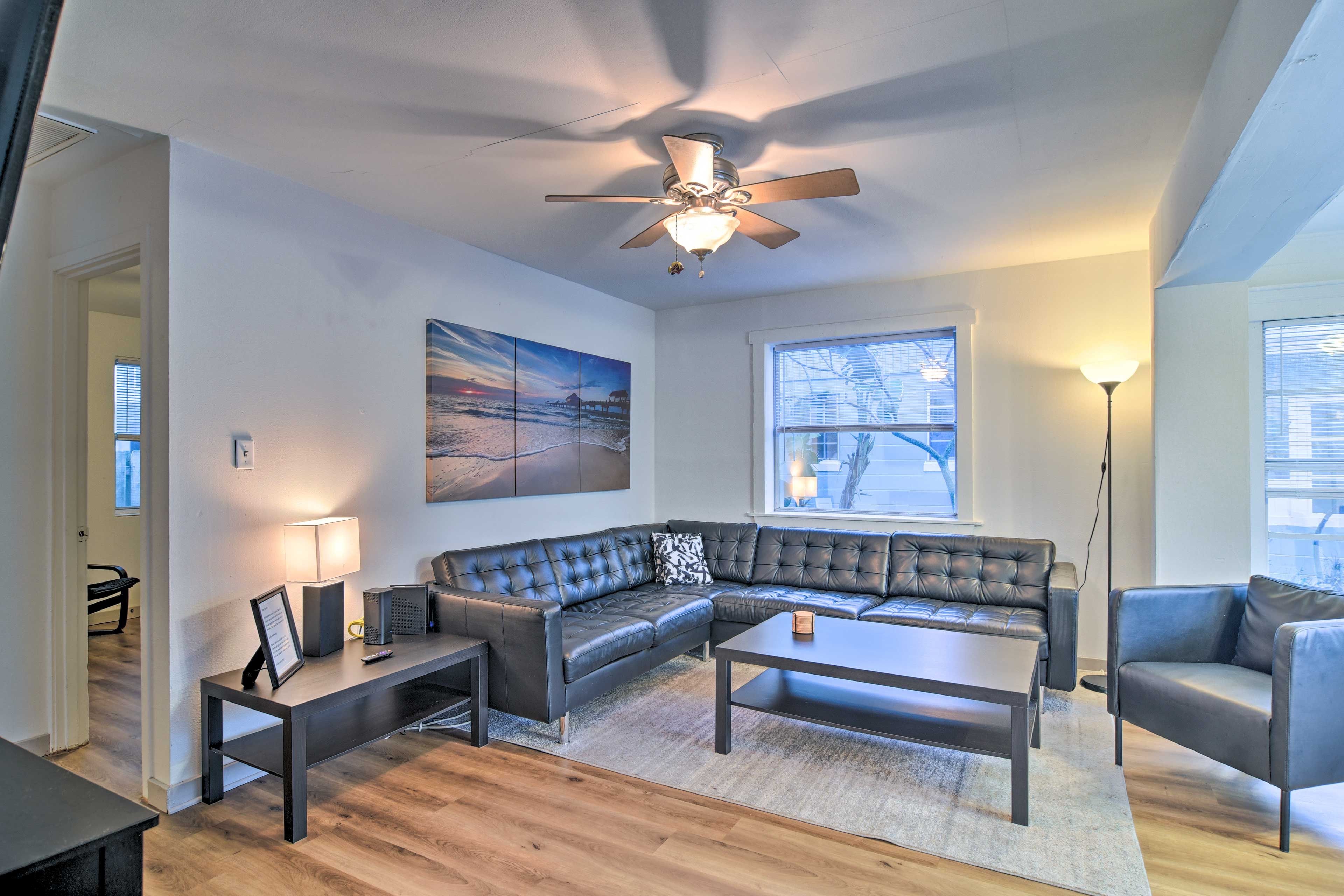 Living Room | Air Conditioning